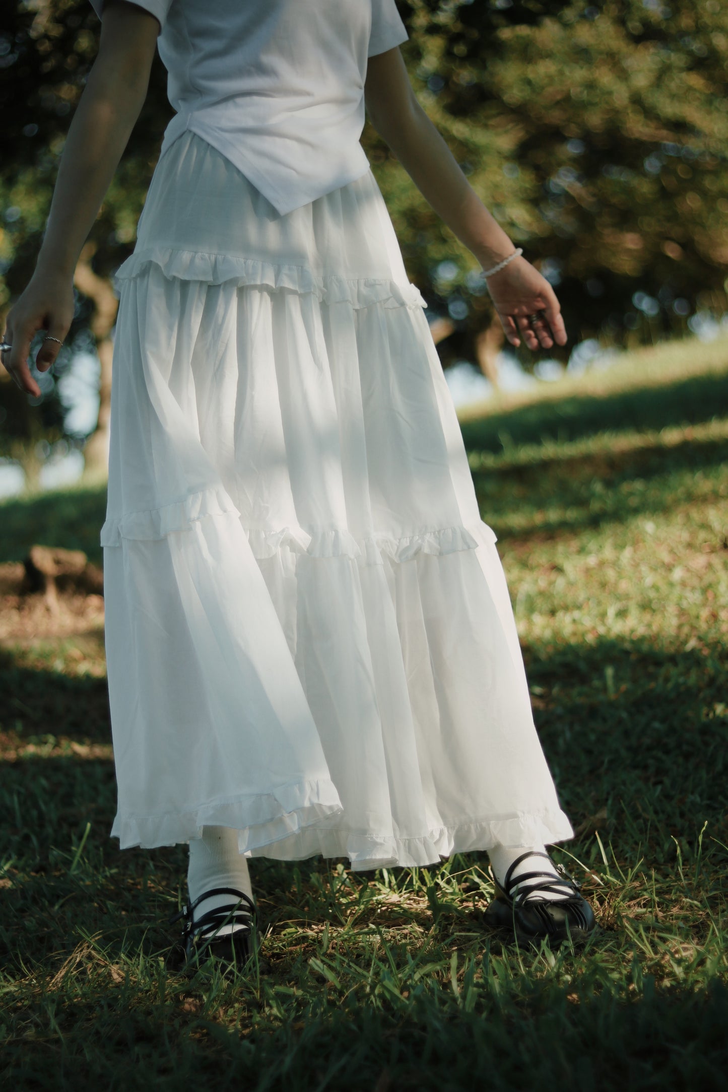 Ruffle Skirt (White)