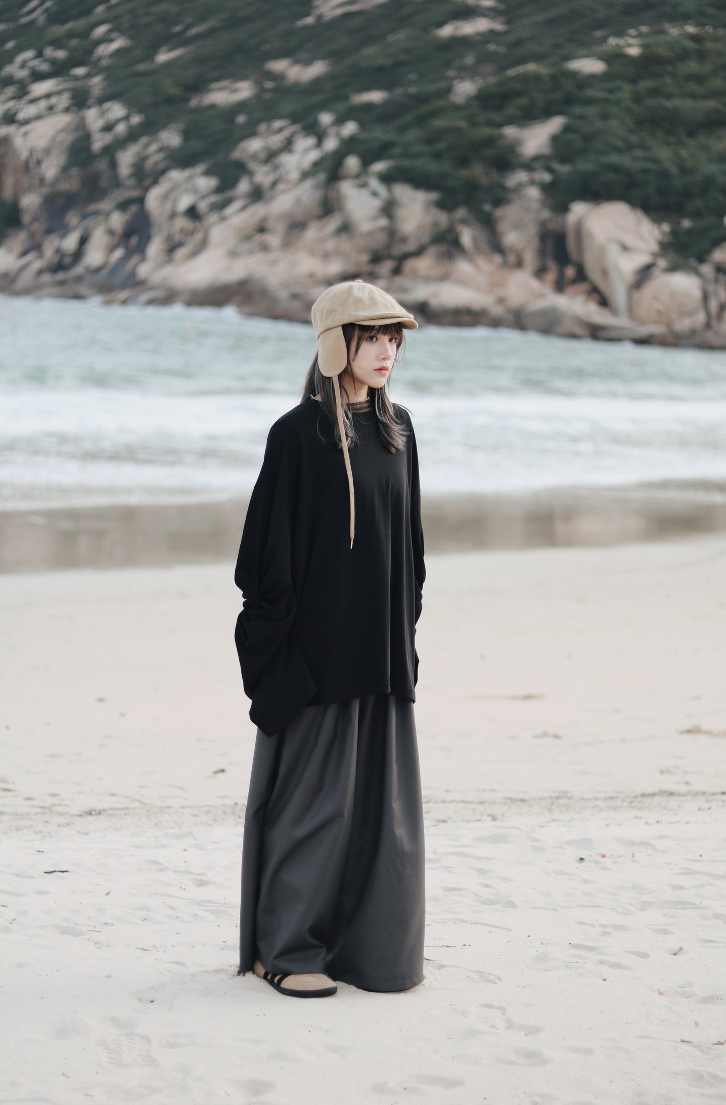 Snoopy Hat (Beige/Black/White)