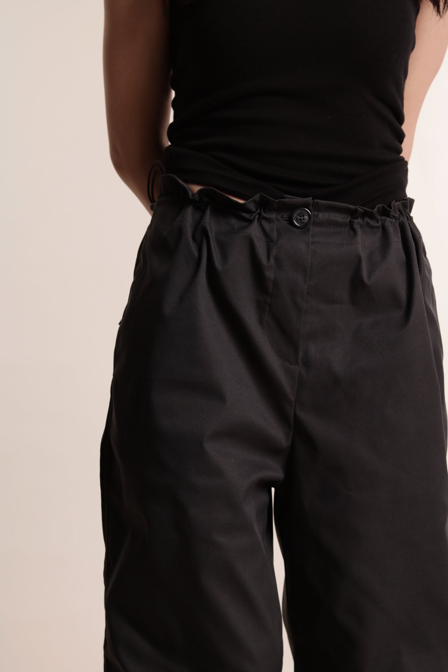 Delia Gathered Pants (Charcoal)