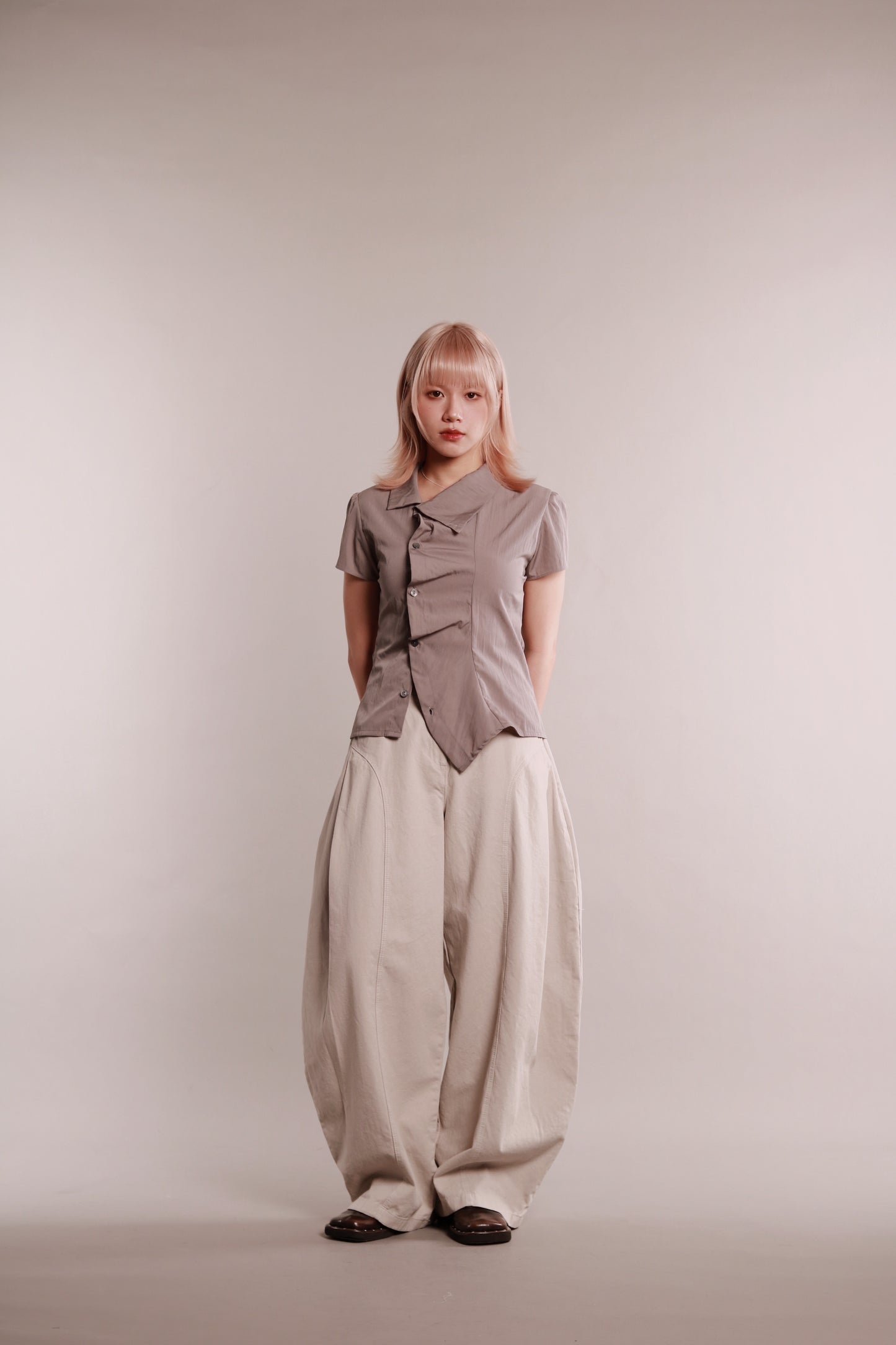 Gentle Pleat Shirt (Grey)