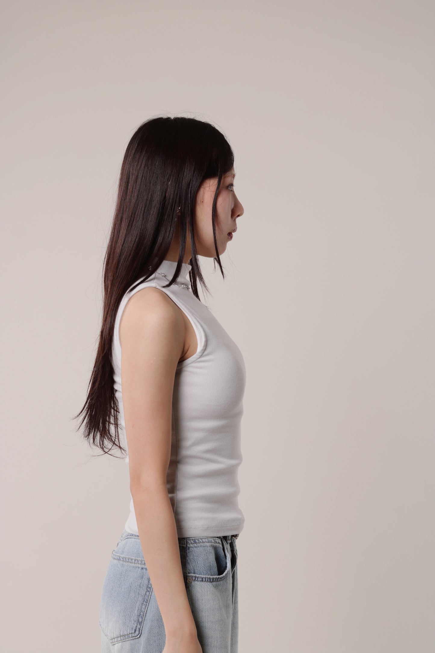 Mock Neck Sleeveless Top (Grey)