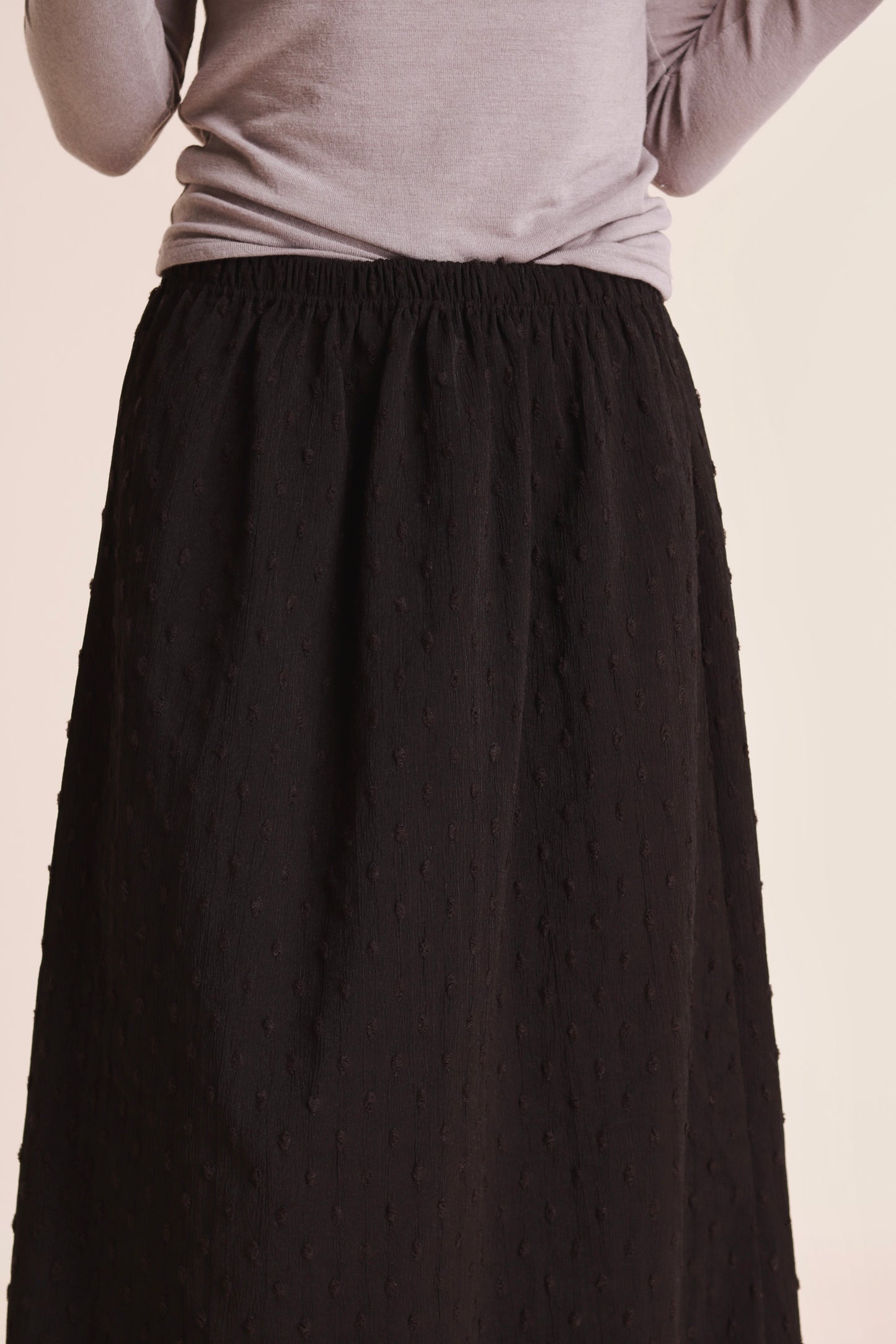 Dot Dot Skirt (Black)