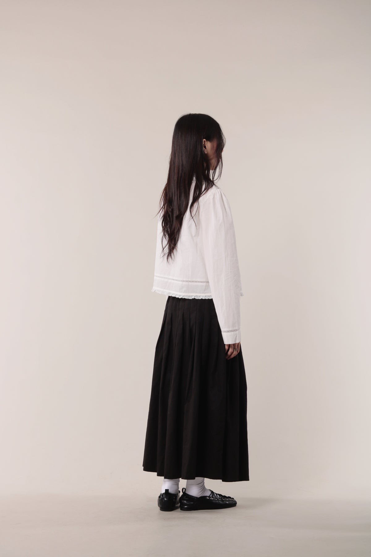 Pleated Skirt (Black)