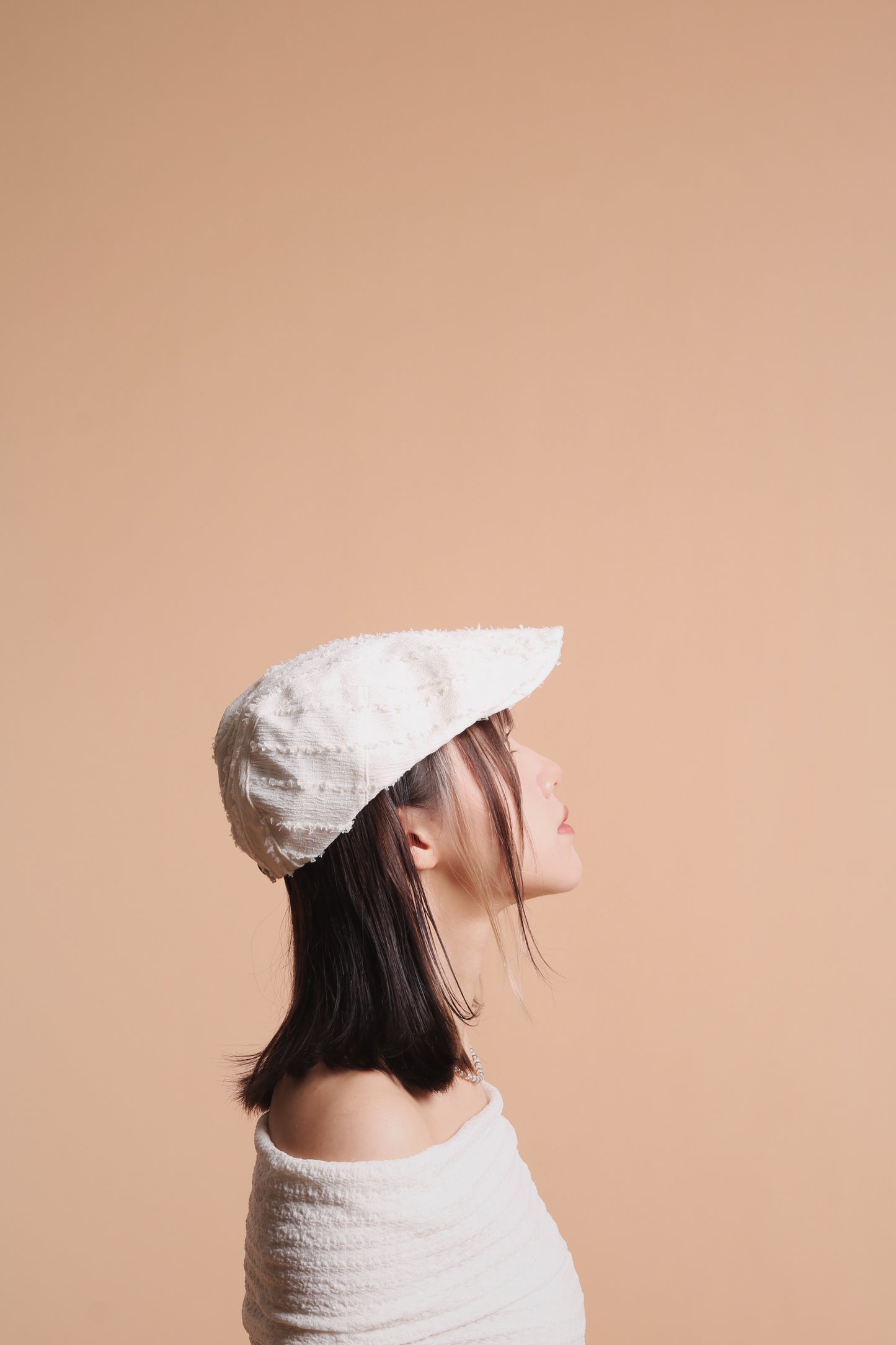 Frayed News Cap (White)