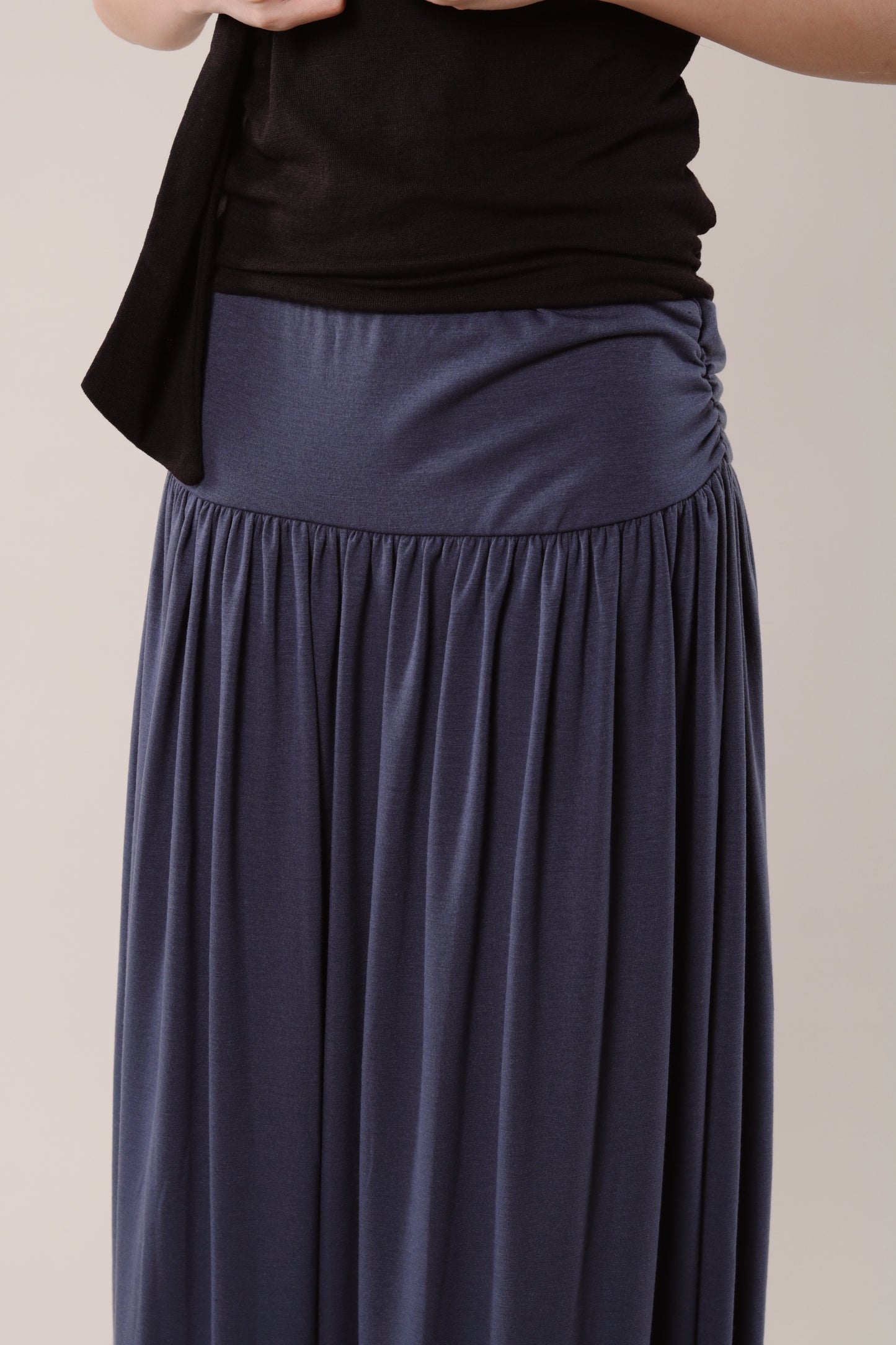 Softy Lazy Skirt (Navy)