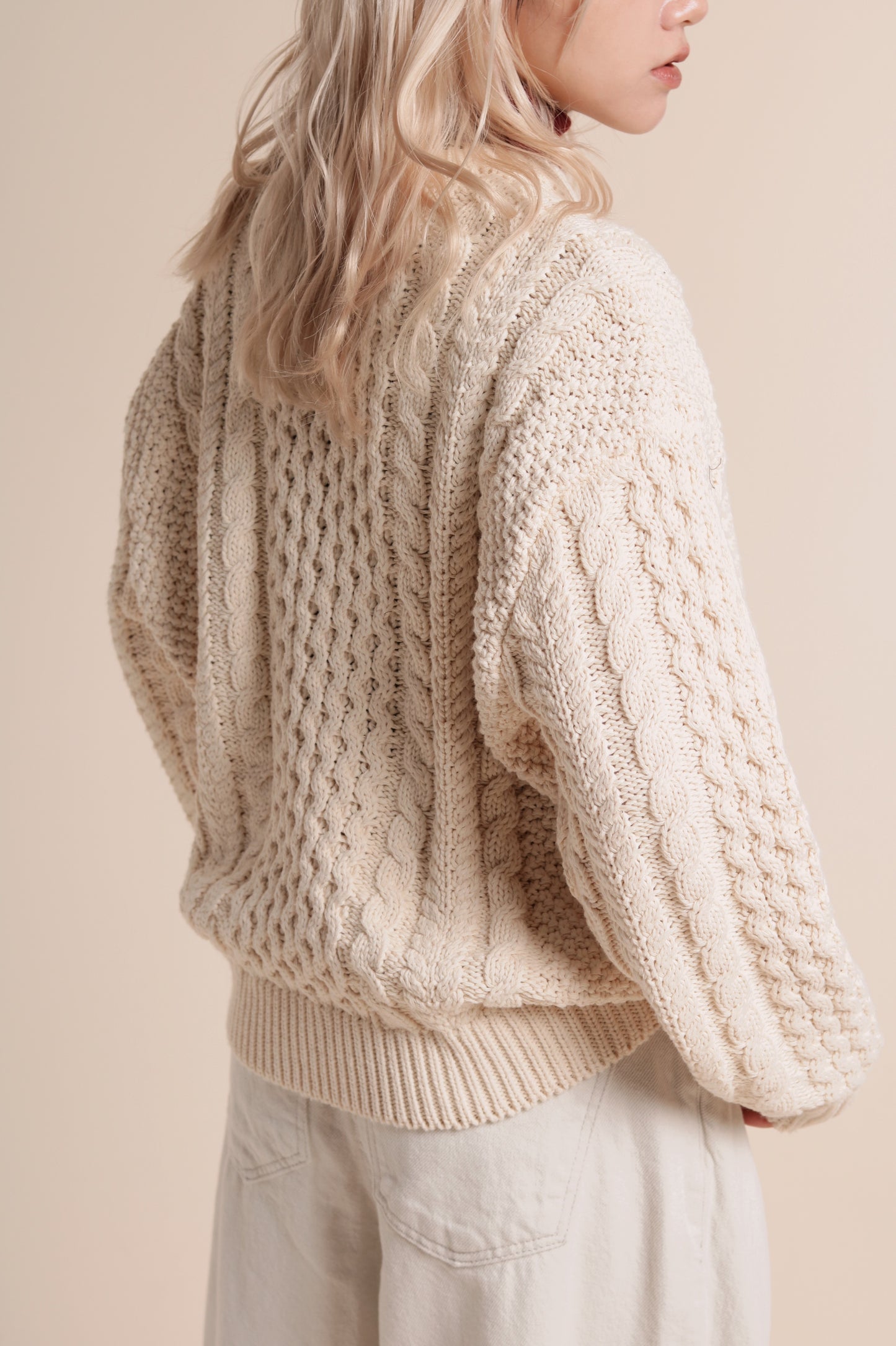 Oversized Cable Knit Sweater (Ivory)