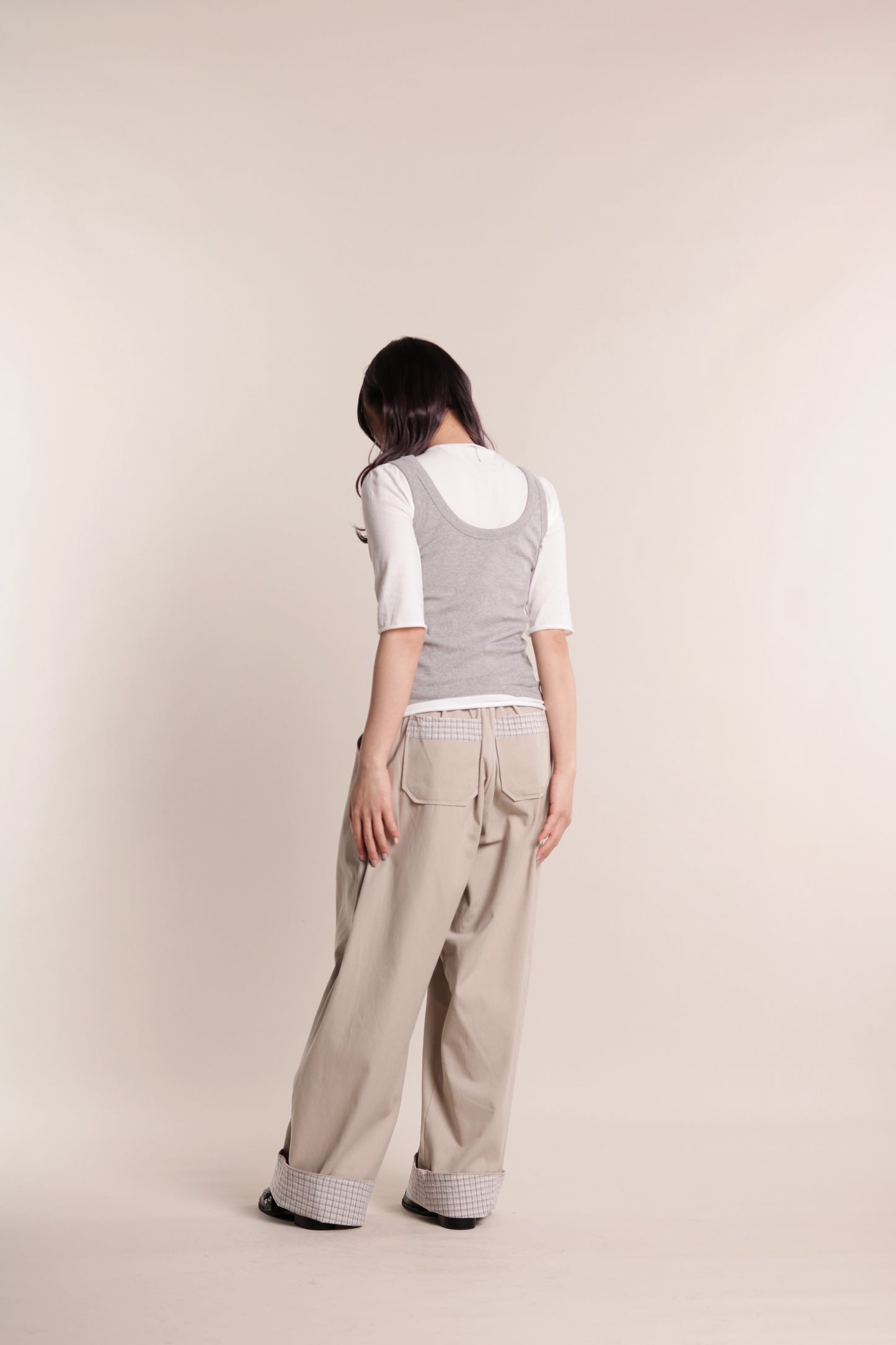 Check Detail Pleated Pants (Beige)