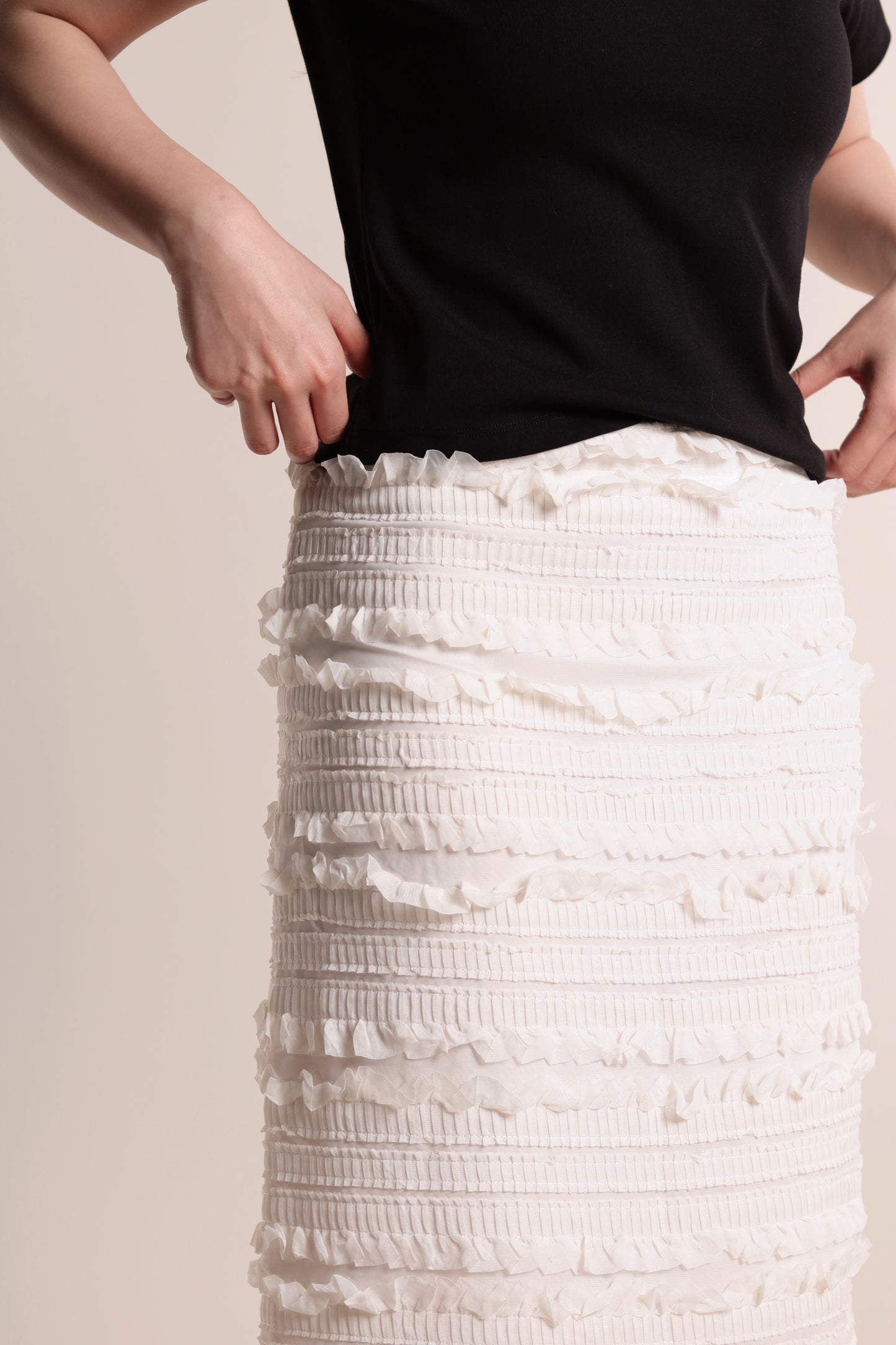 Textured Ruffle Maxi Skirt (Ivory)