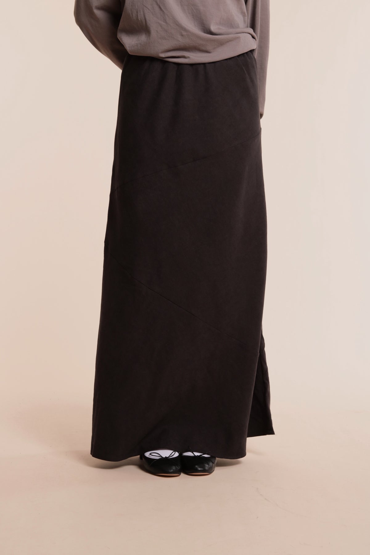 Winter Skirt (Black)