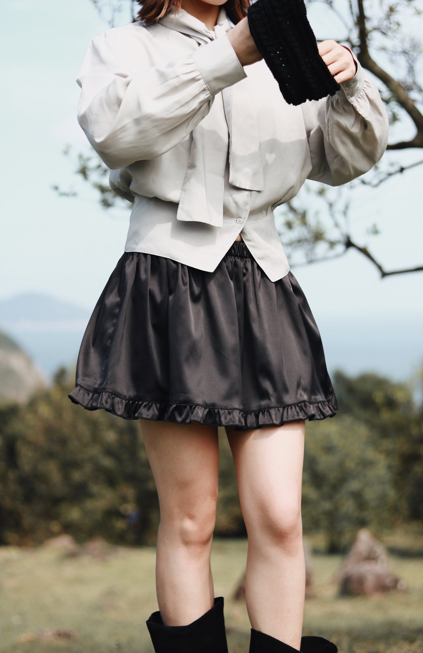 Doll Mini Ruffle Skirt (Black)
