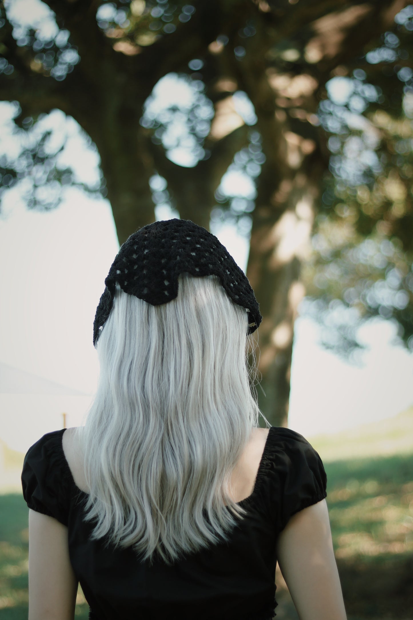 Triangle Head Scarf (Beige/Baby Blue/Black/Red)