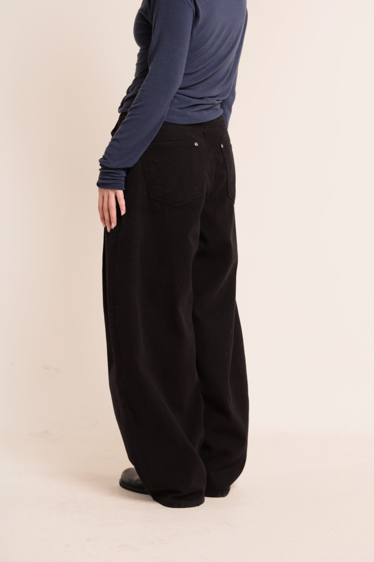 Nolan Pleat Pants (Black)