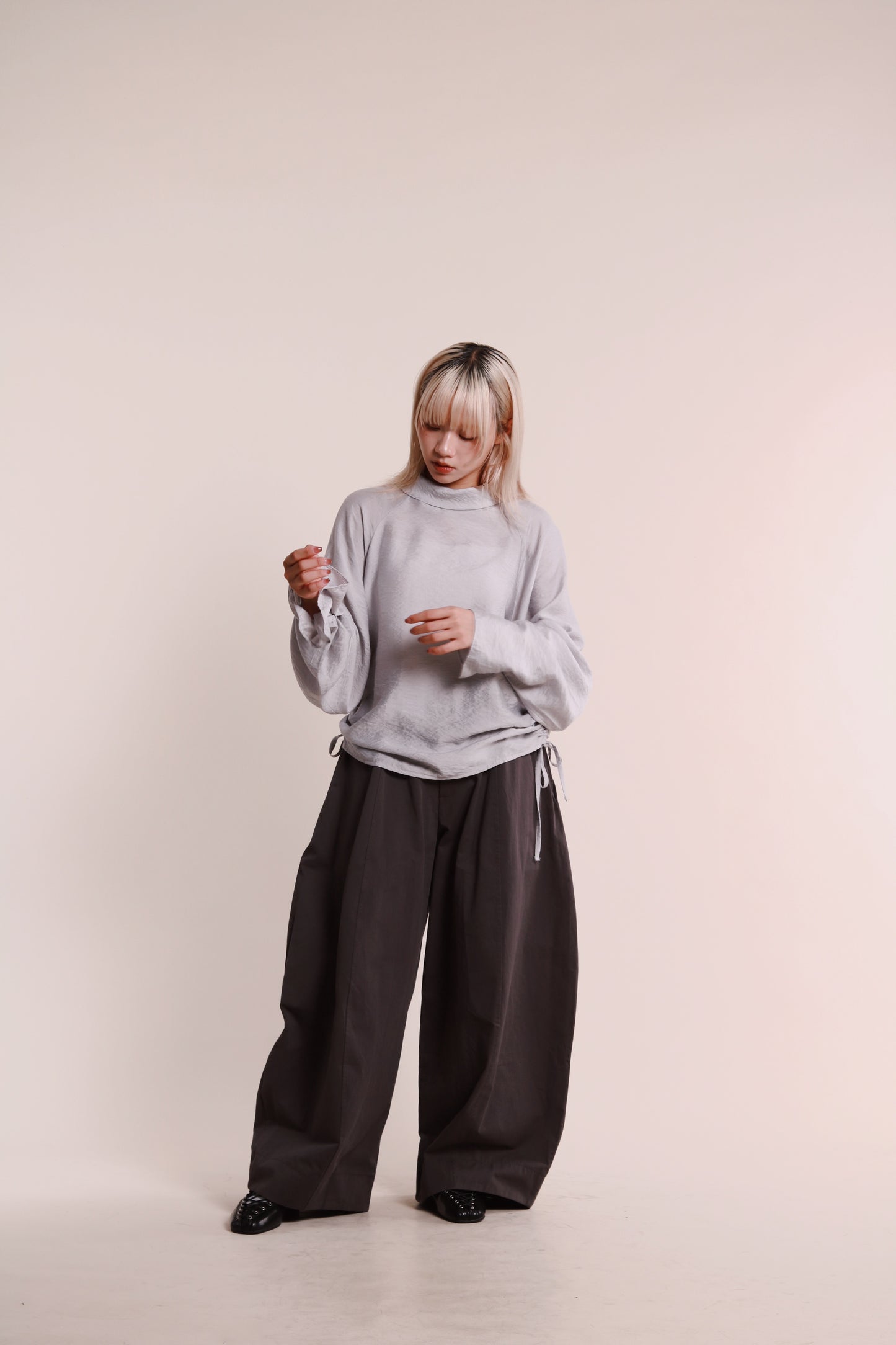 Doll Gathered Blouse (Grey Blue)