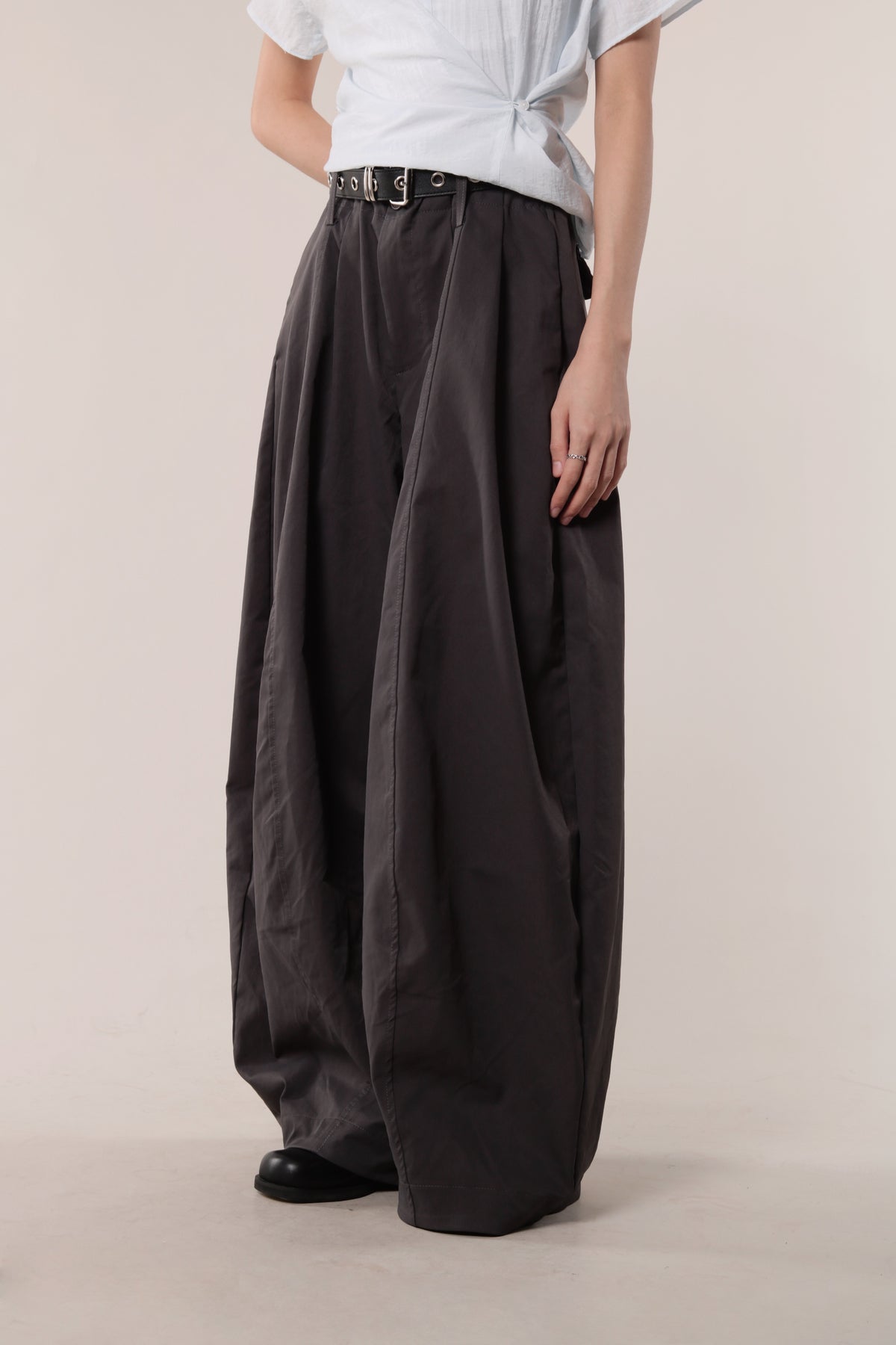 Ari Pants (Charcoal)
