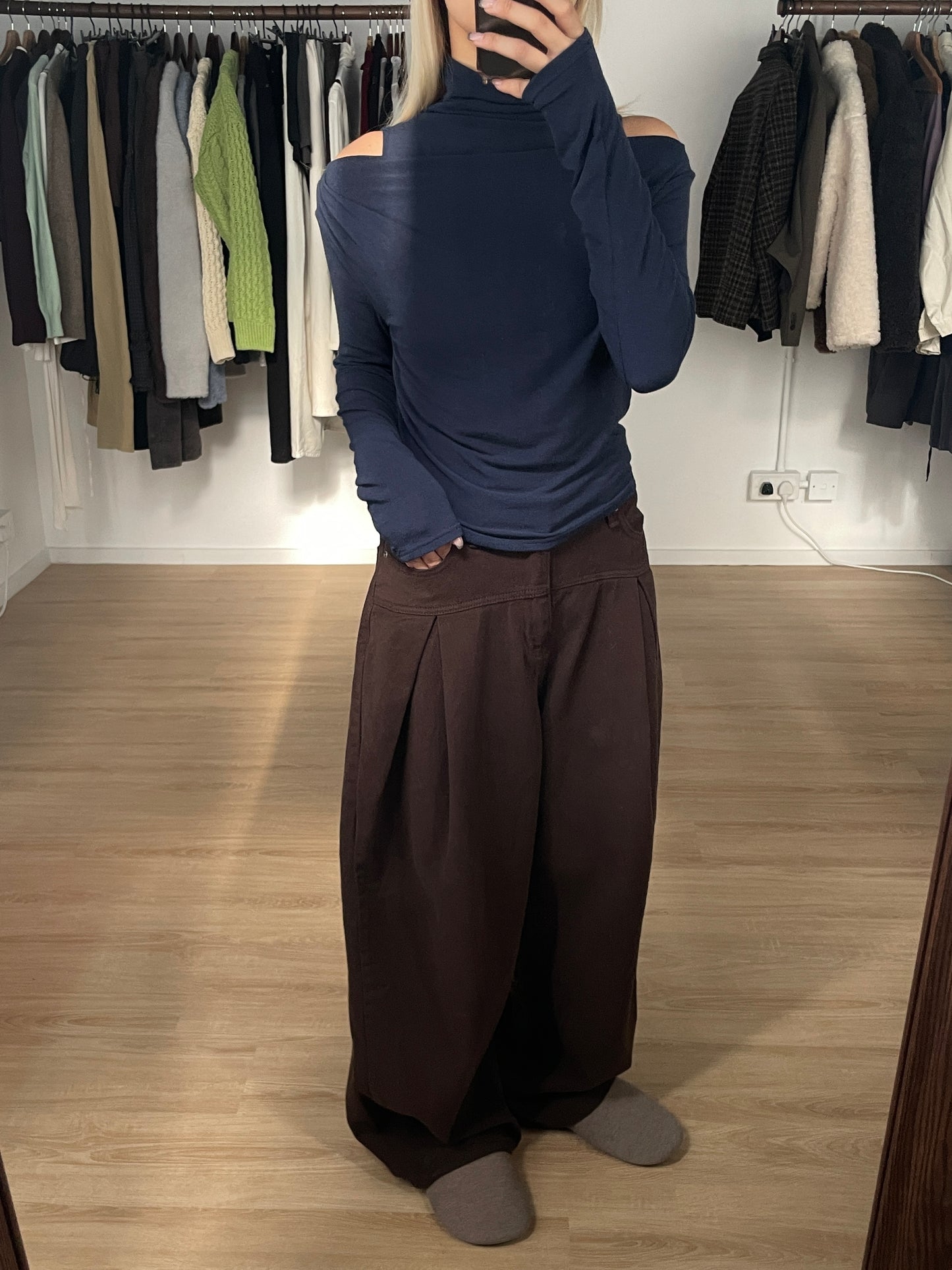 Nolan Pleat Pants (Brown)