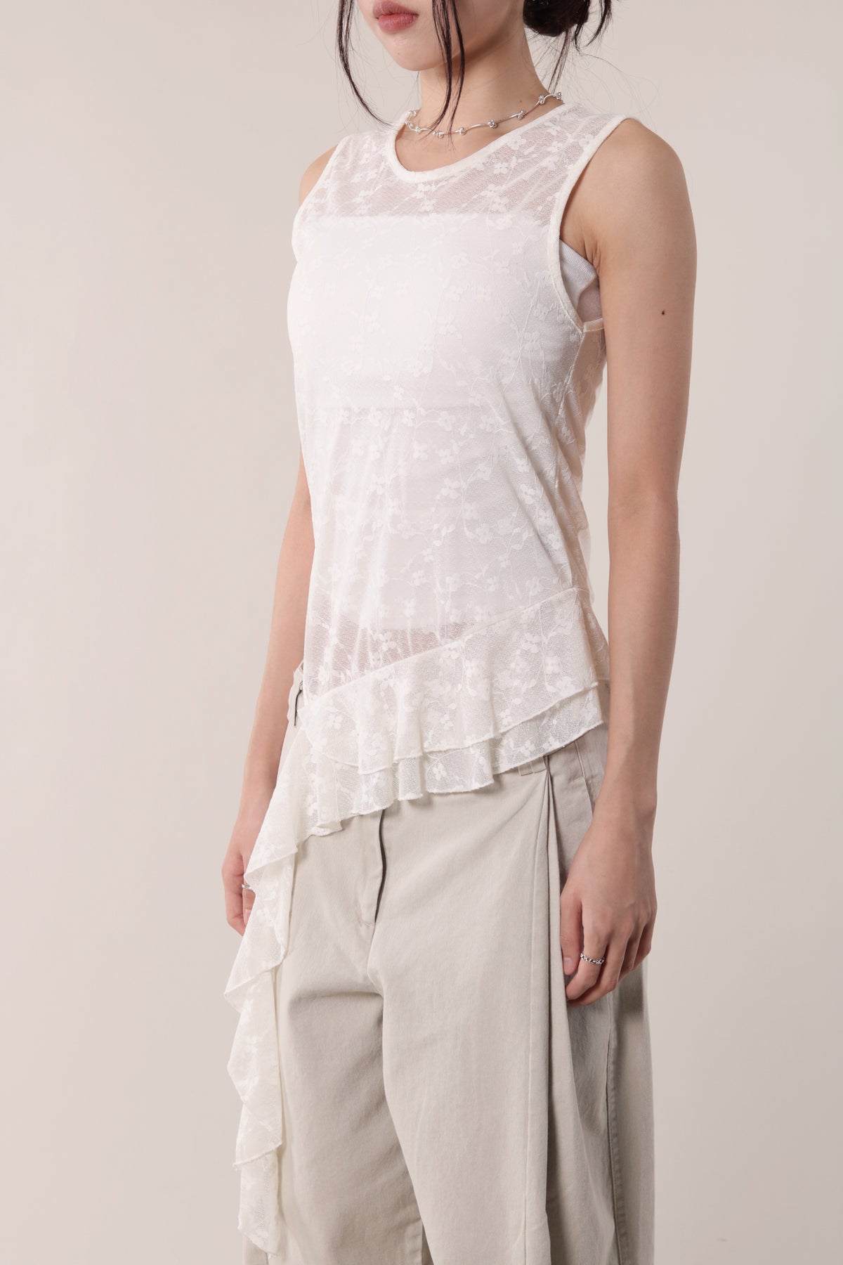 Mesh Flower Sleeveless Top (Ivory)