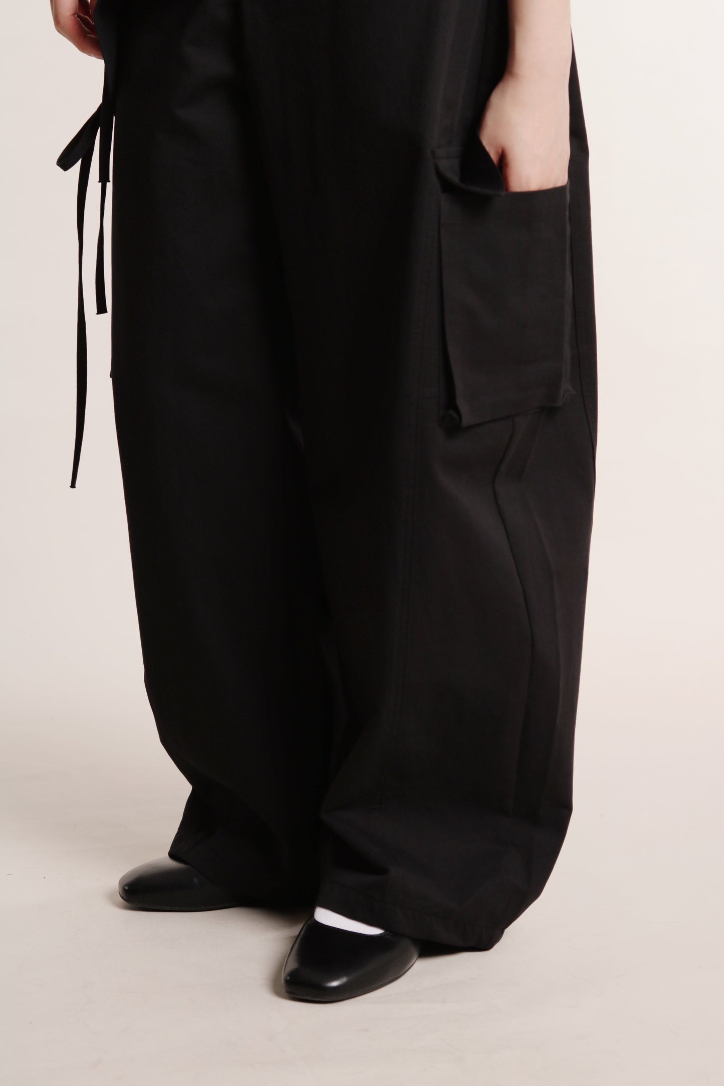 Ruffle Belt Pants (Black)