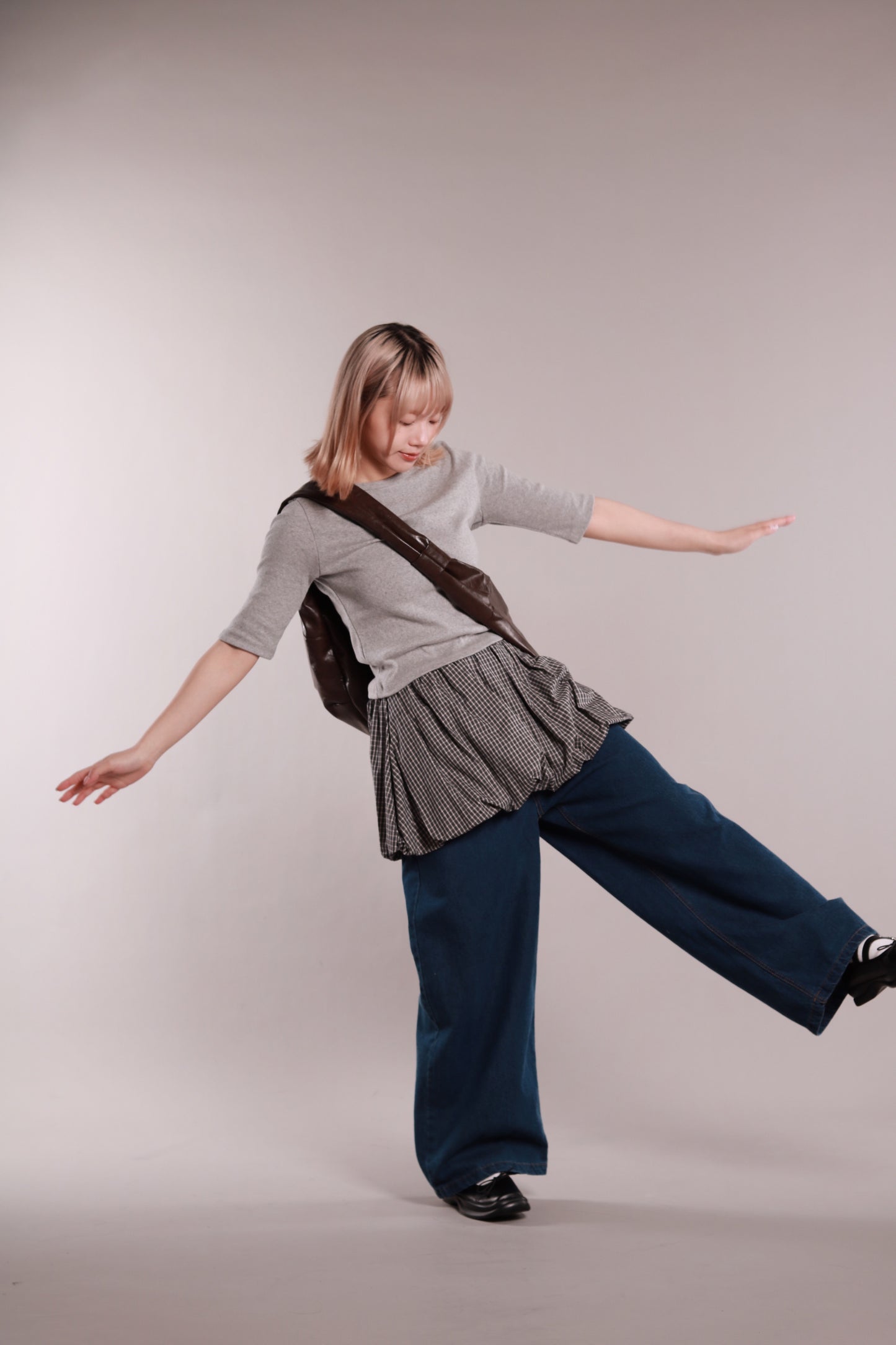 Breeze Bloom Tee (Grey)