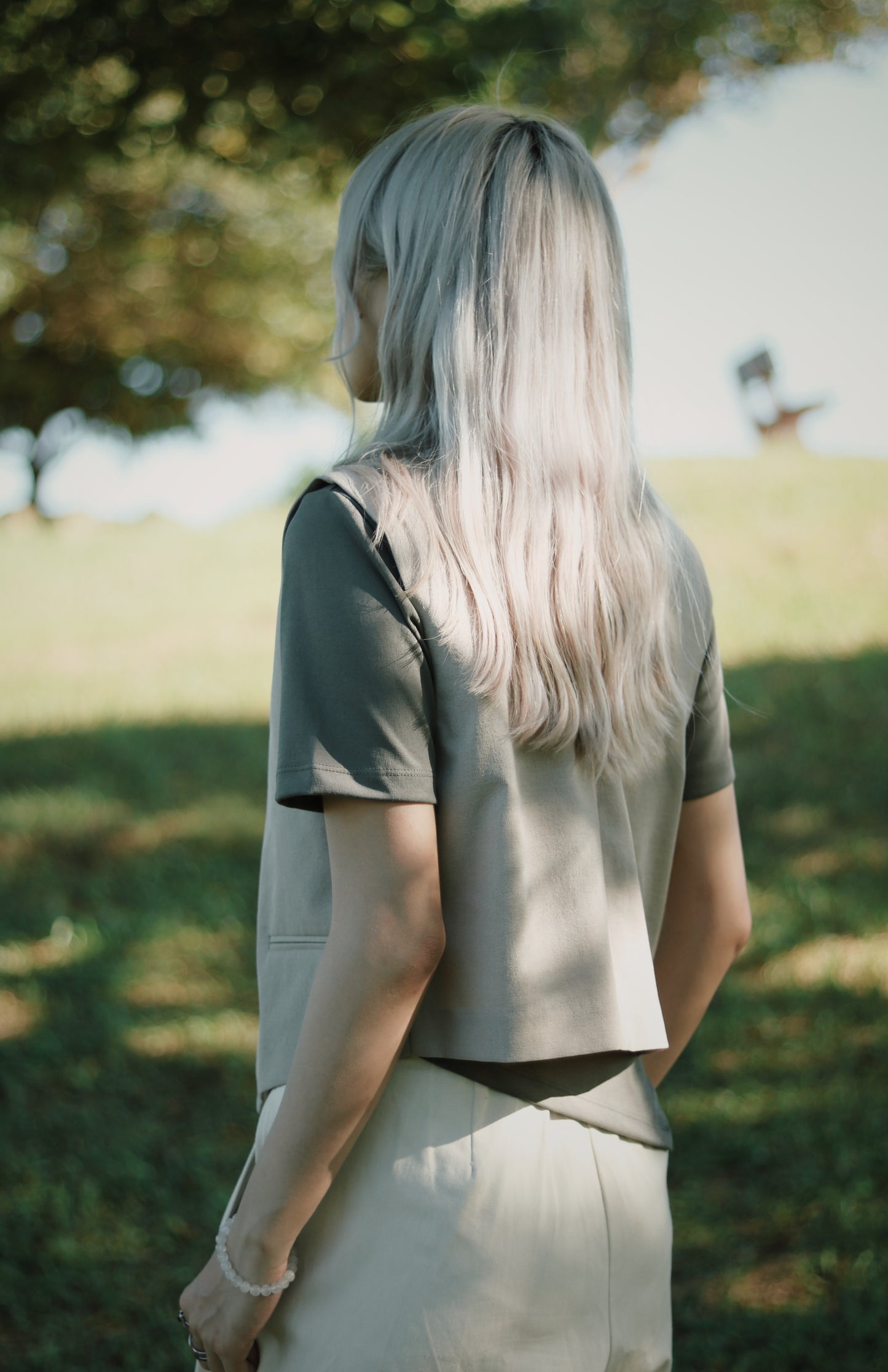 Classic Vest (Beige)