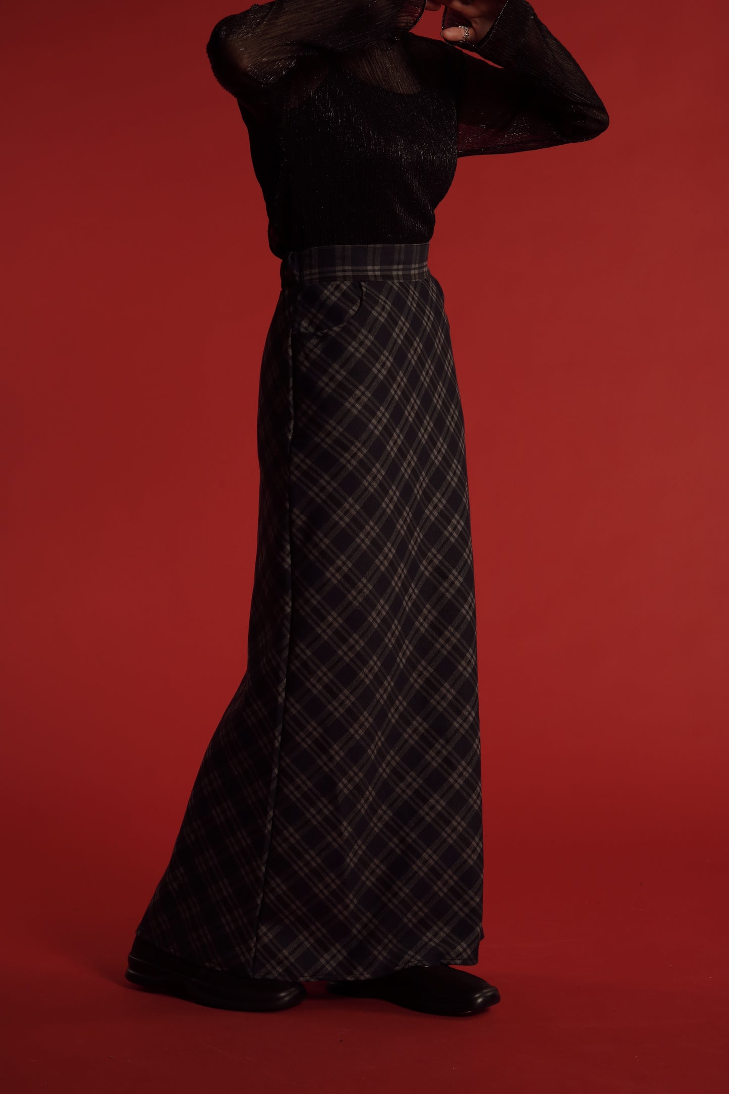 Checkered Slit Skirt (Navy)