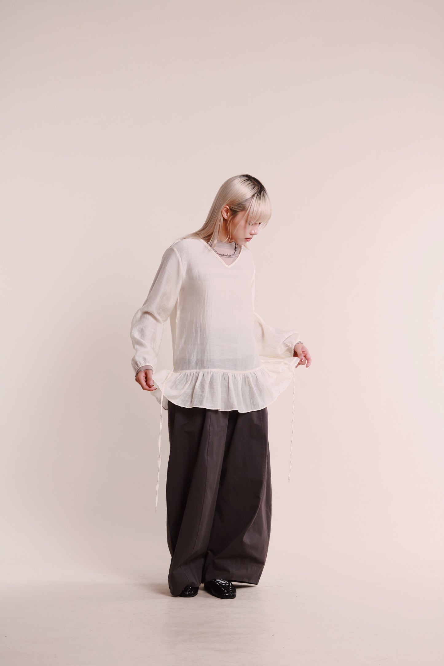 Doll Ruffle Blouse (Ivory)