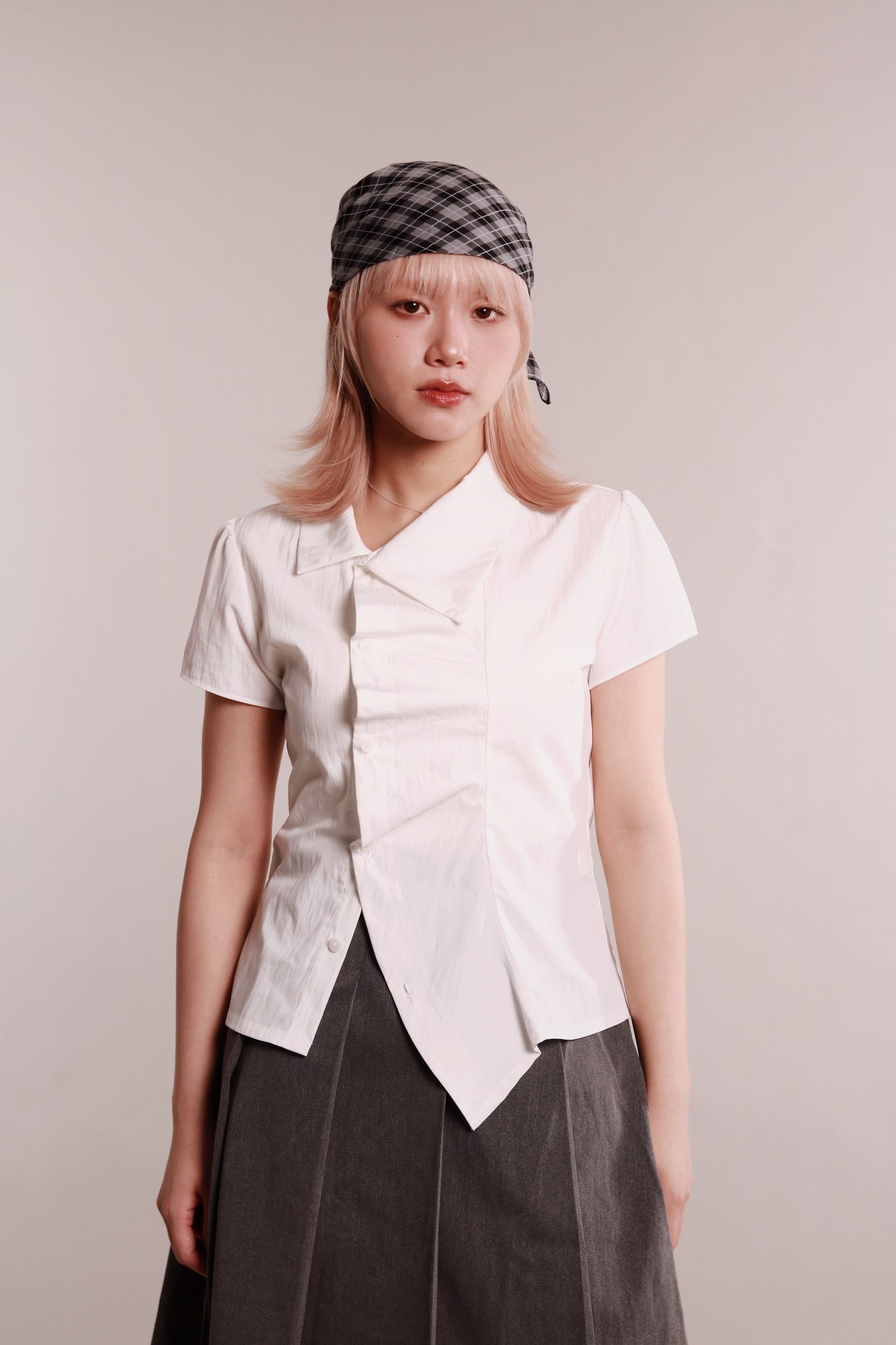 Gentle Pleat Shirt (White)