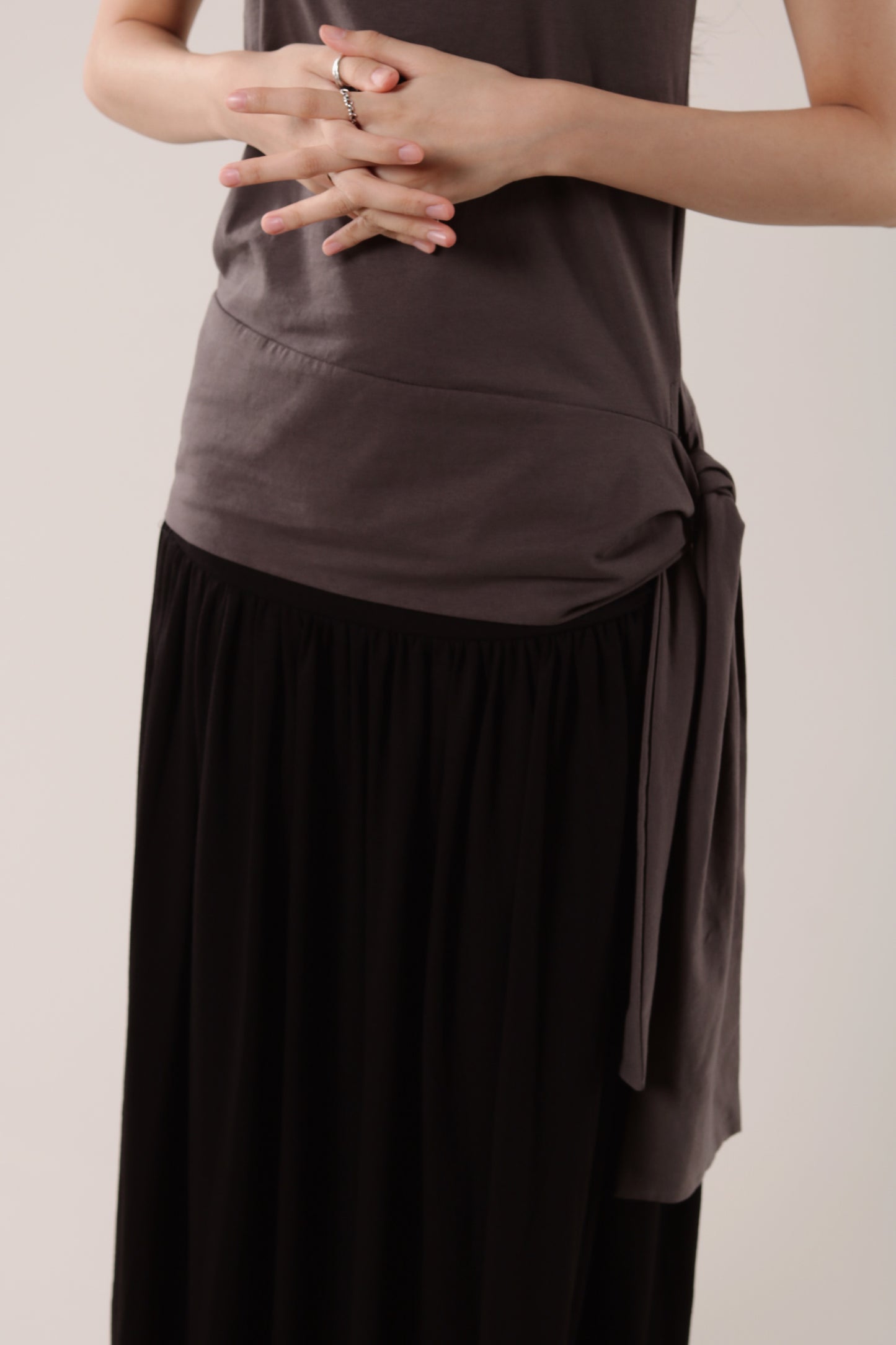 Amos Sleeveless Top (Brown)