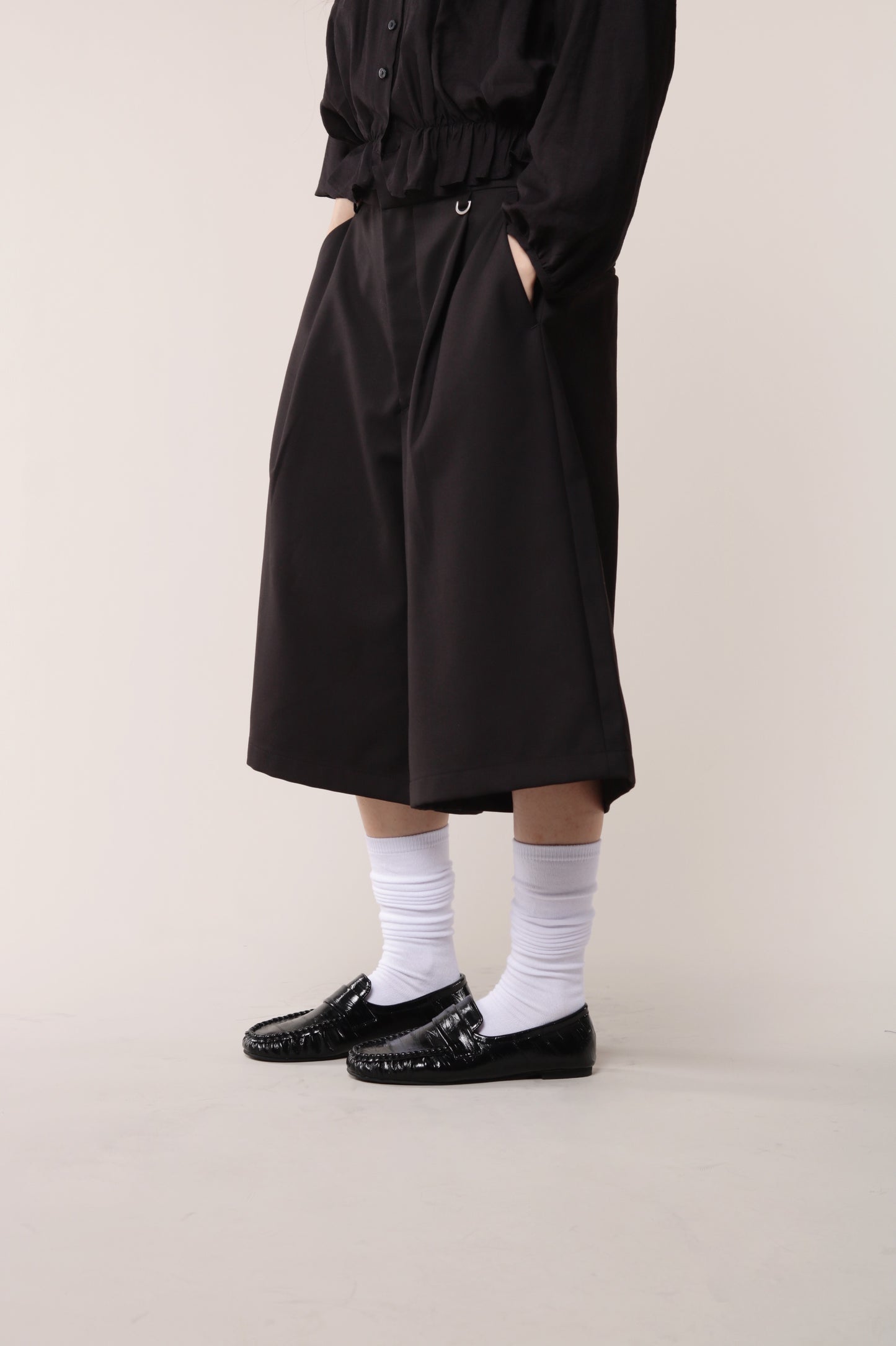 Classic Shorts (Black)