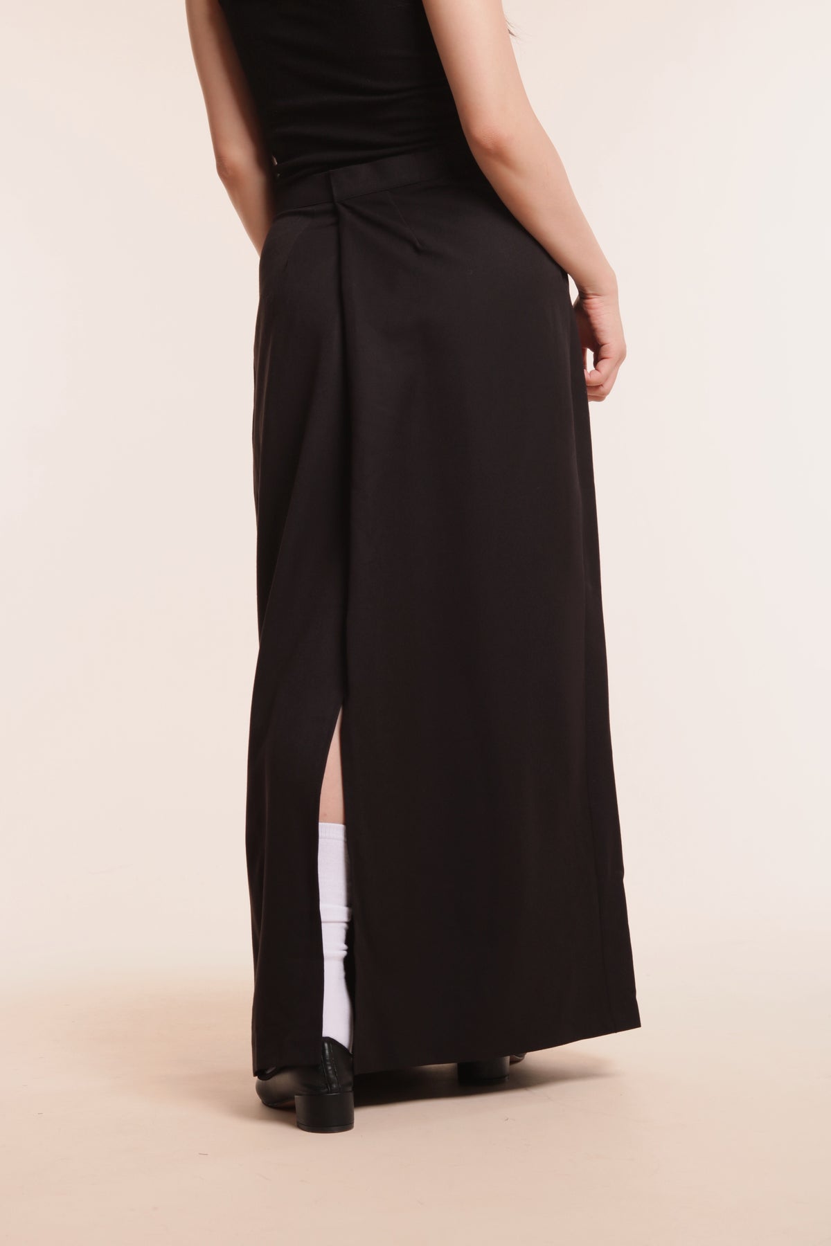 Split Skirt (Black)