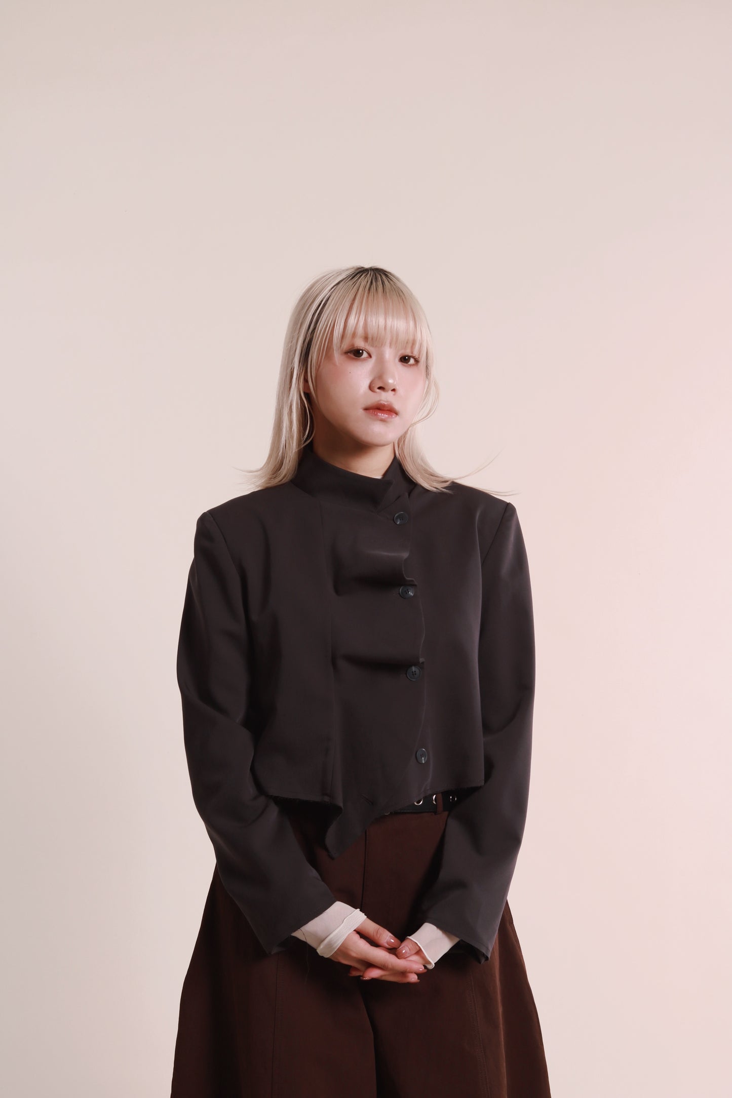 Gentle Pleat Jacket (Charcoal)