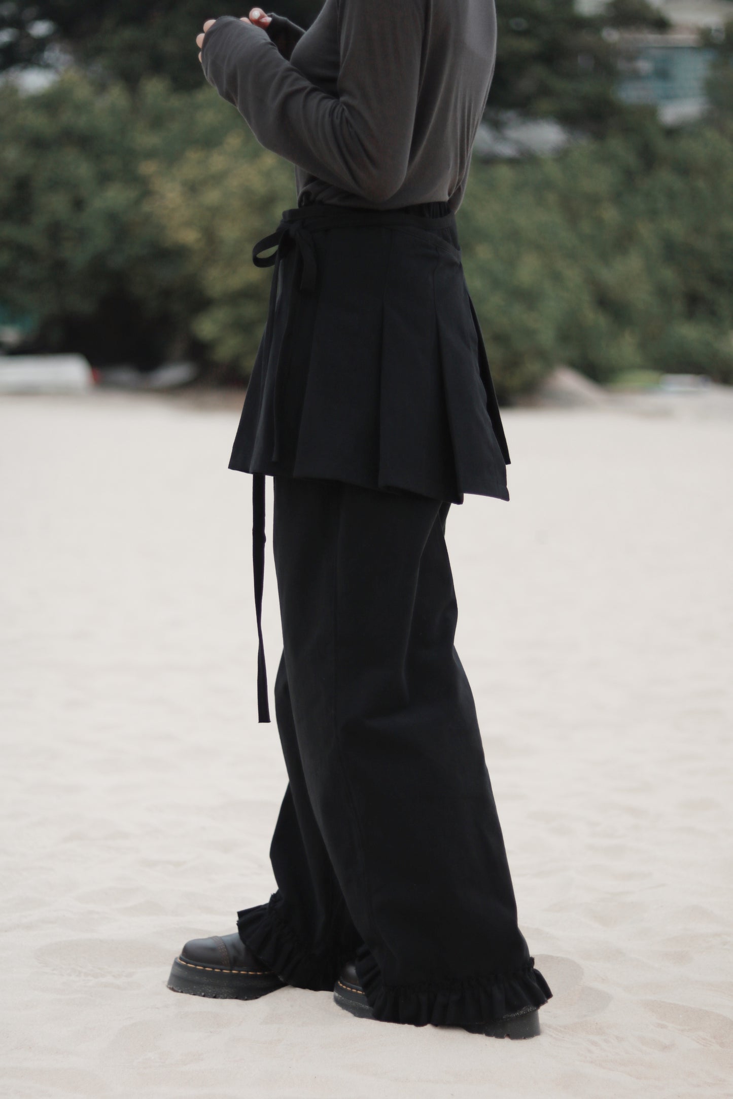 Layered Ruffle Pants (Black)