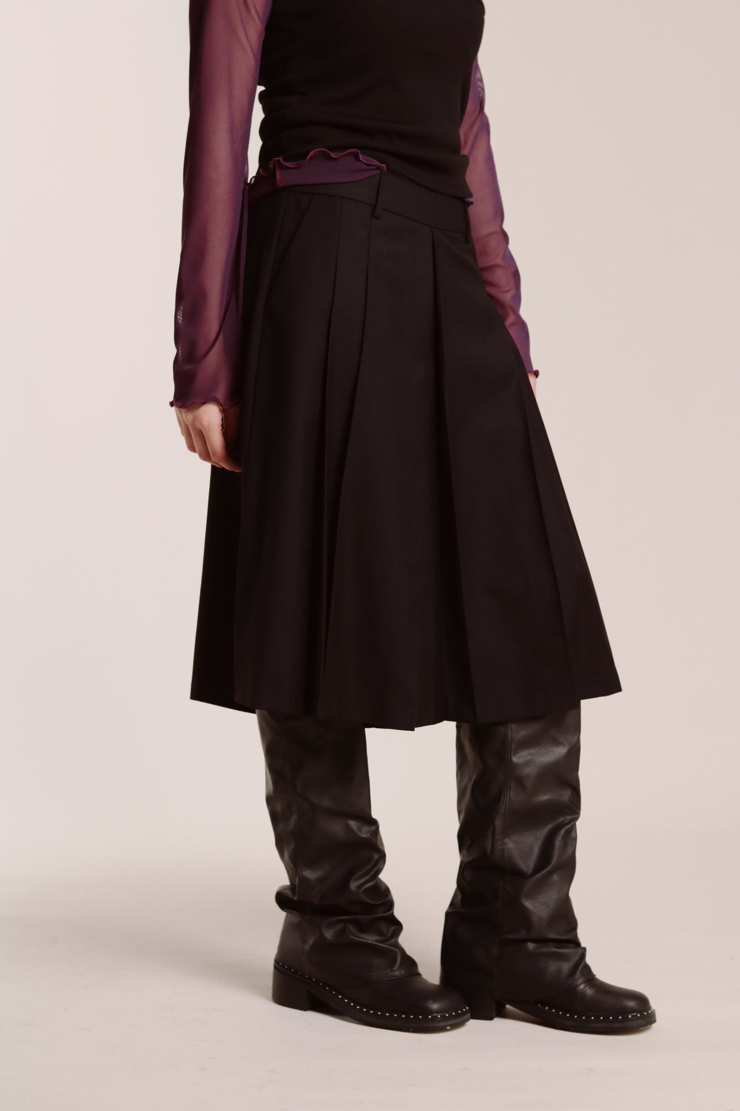 Layered Pleat Shorts (Black)