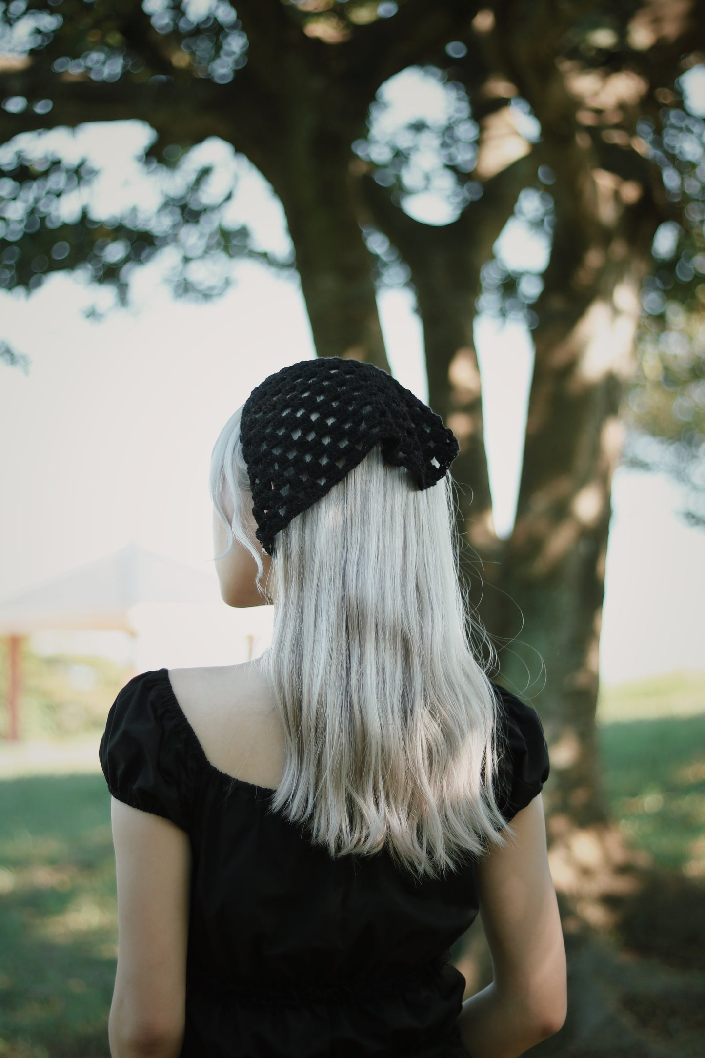 Triangle Head Scarf (Beige/Baby Blue/Black/Red)