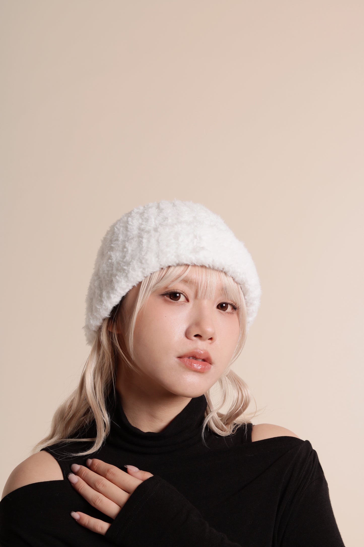 Momo Beanie (White)