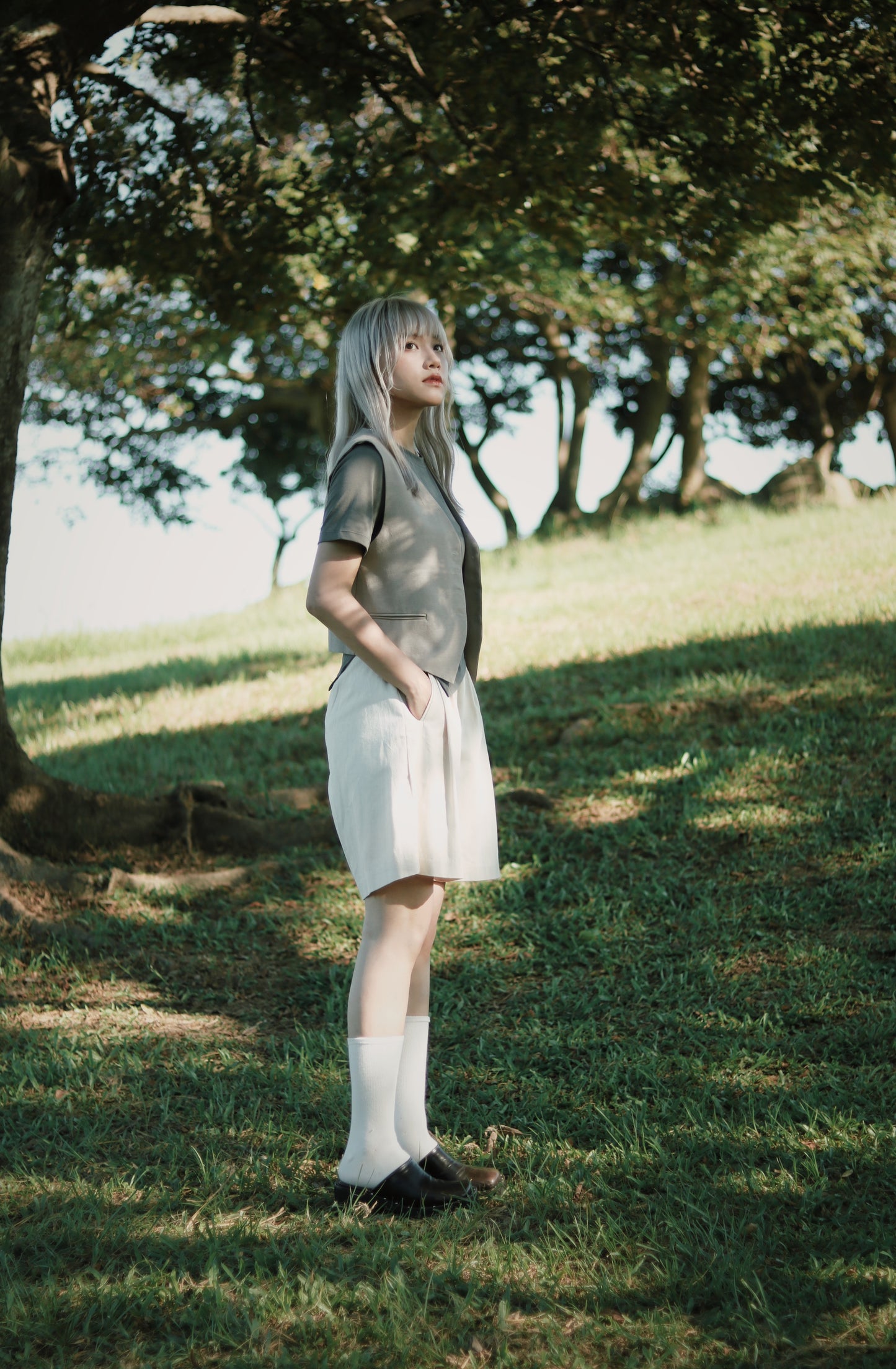 Classic Vest (Beige)