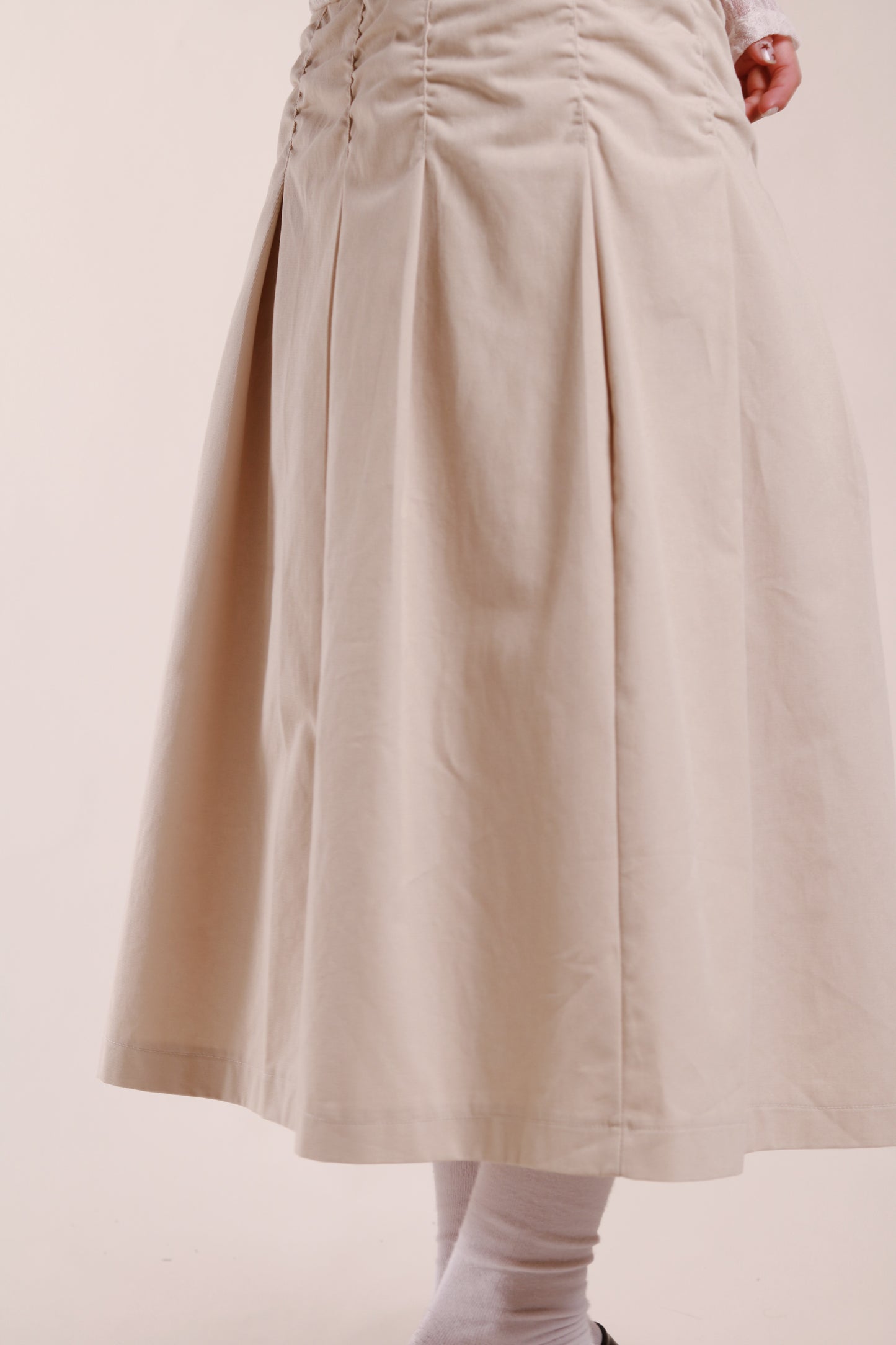 Doll Buckle Skirt (Beige)