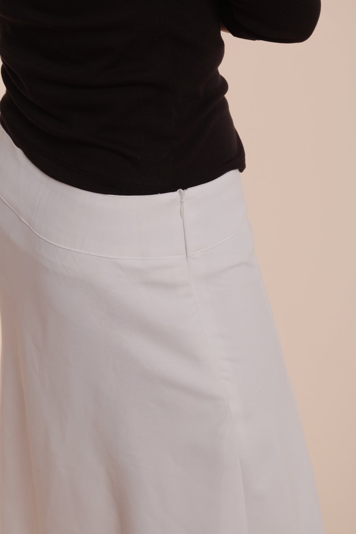 Edgy Skirt (White)
