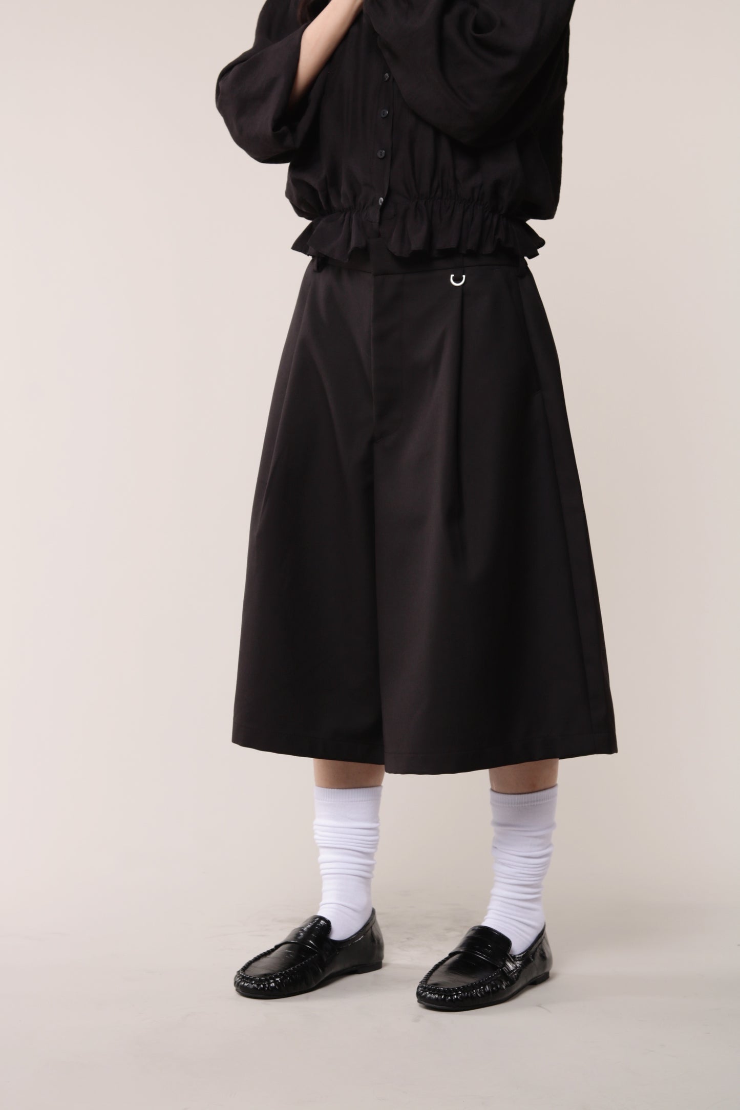 Classic Shorts (Black)