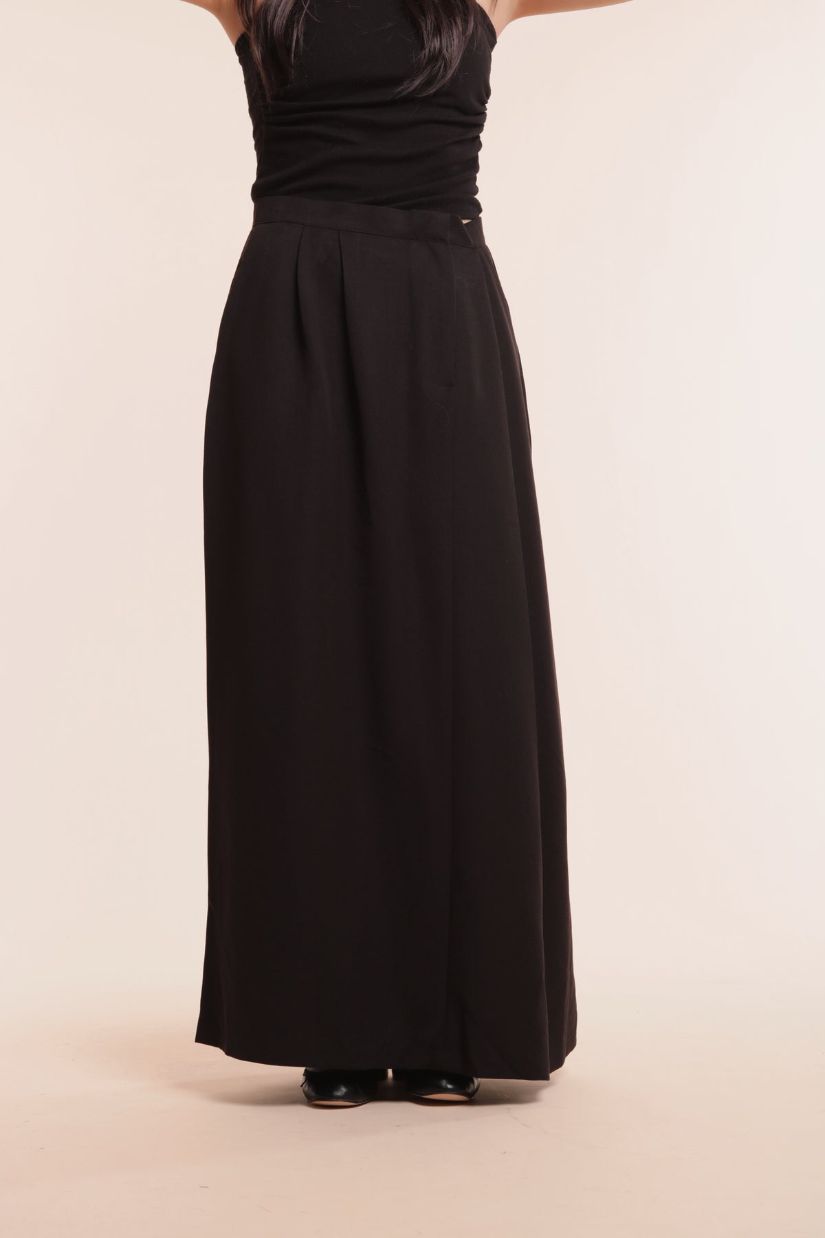 Split Skirt (Black)