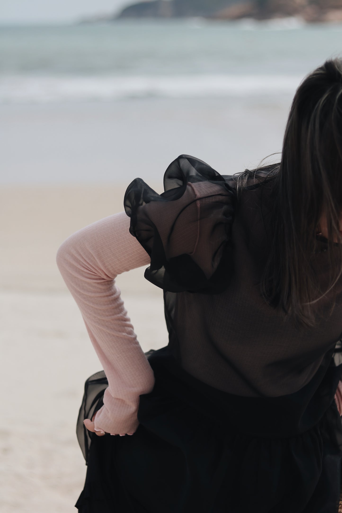 Doll Puff Sleeve Blouse (Black)