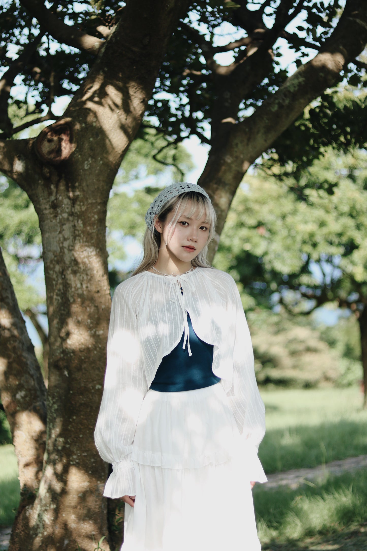 Flora Cropped Shirt (White)