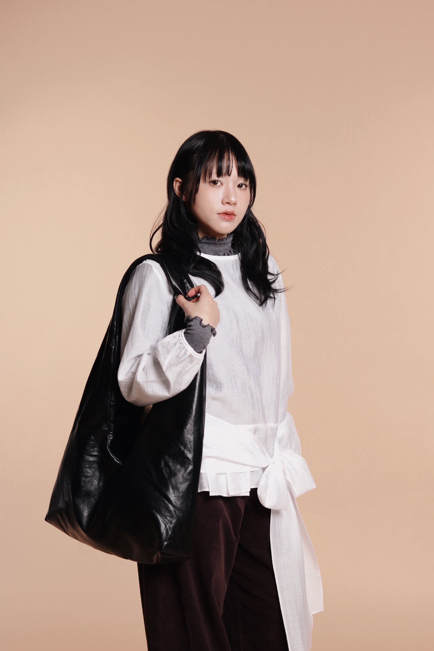 Cloudy Hobo Bag (Black)