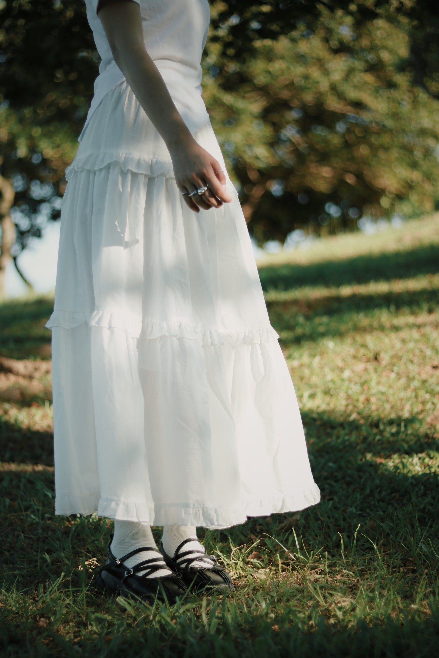 Ruffle Skirt (White)