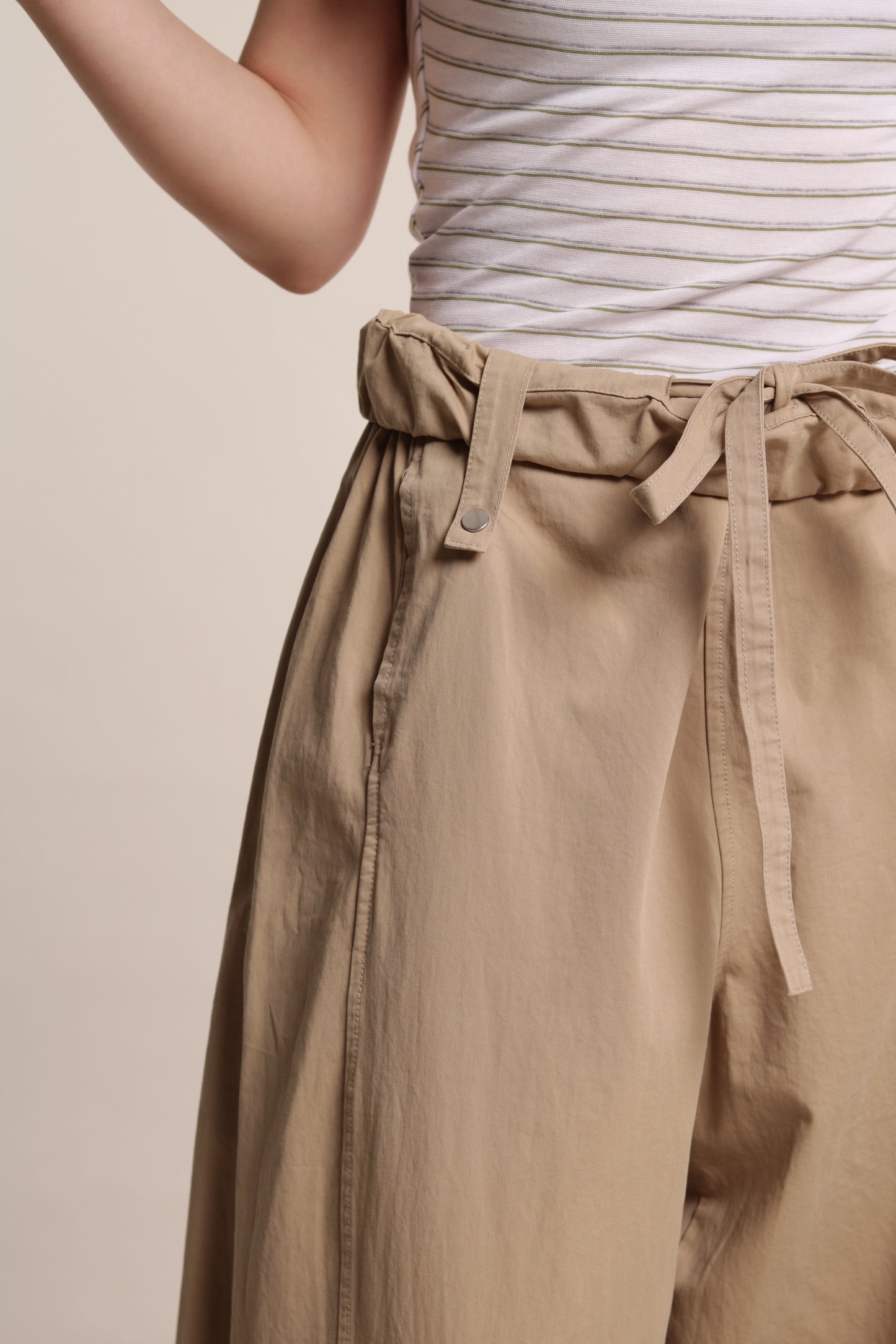 Volume Pocket Pants (Beige)