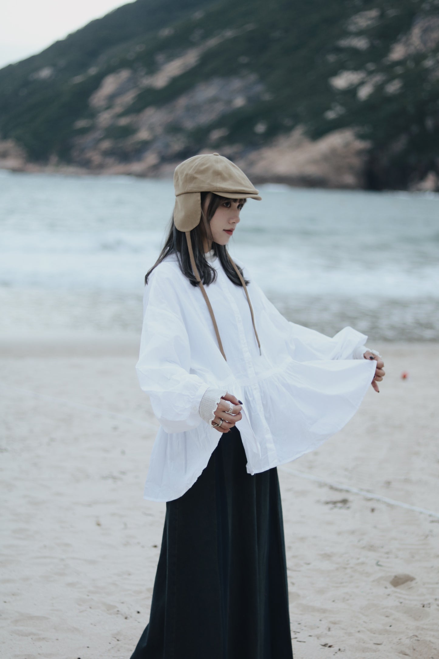 Snoopy Hat (Beige/Black/White)