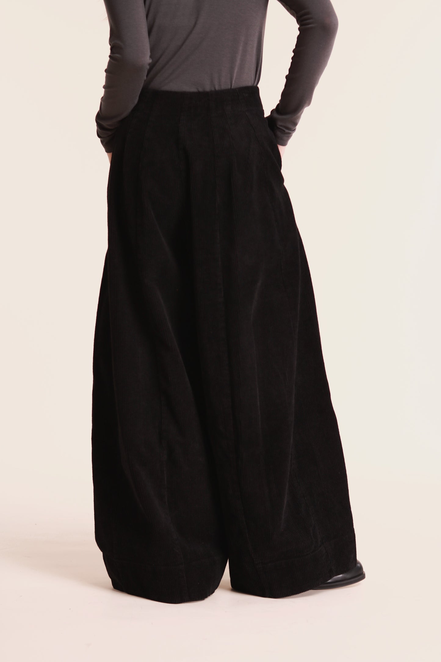 Corduroy Wide Pants (Black)