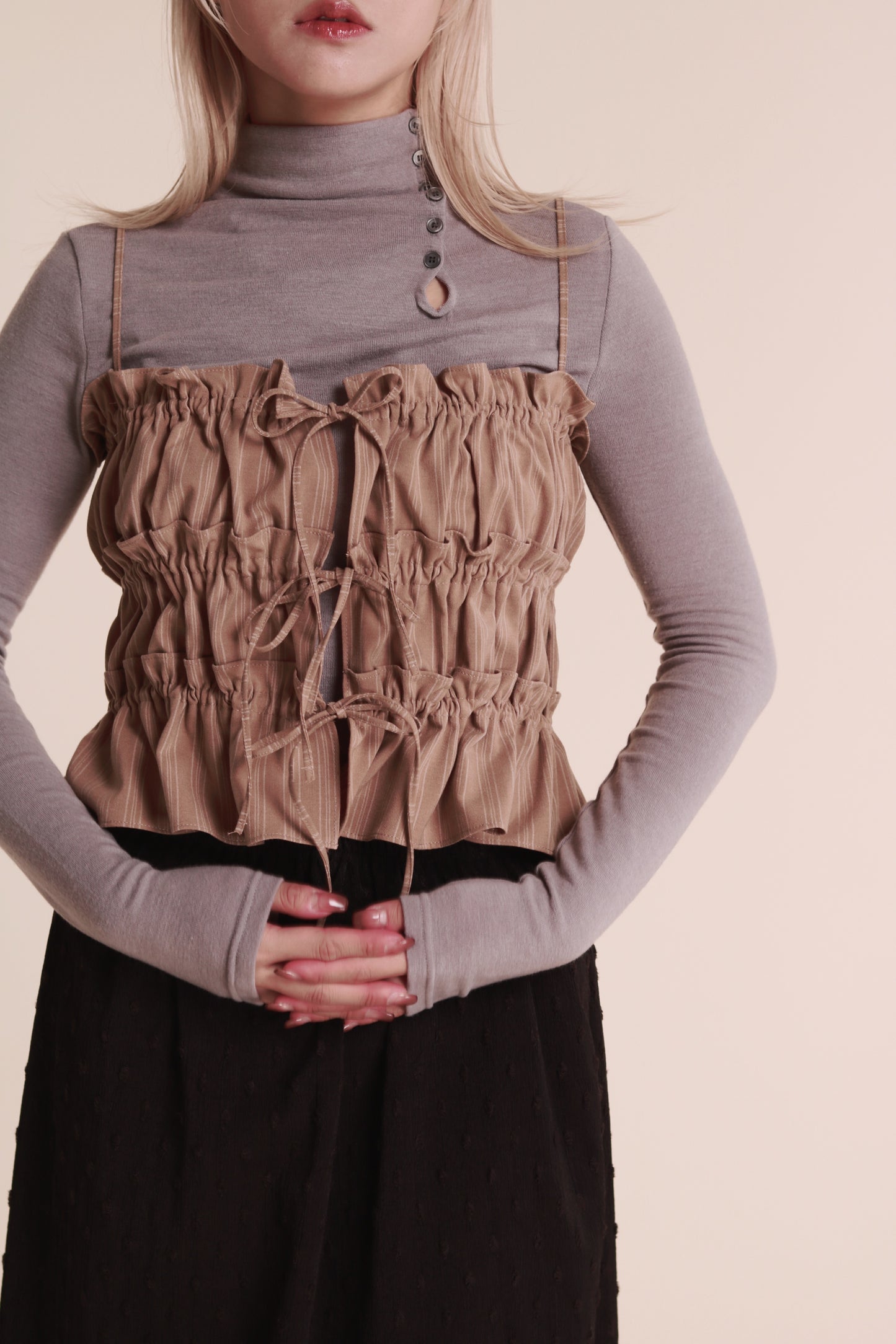 Gathered Ribbon Sleeveless Top (Beige)