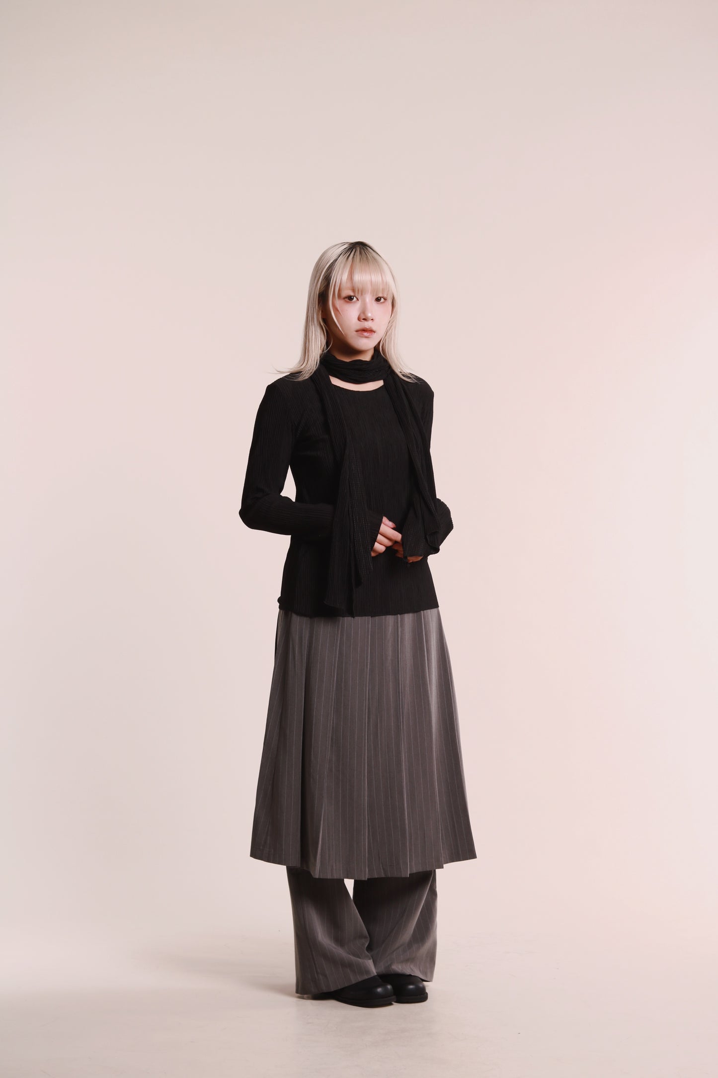 Layered Pleat Pants (Charcoal)