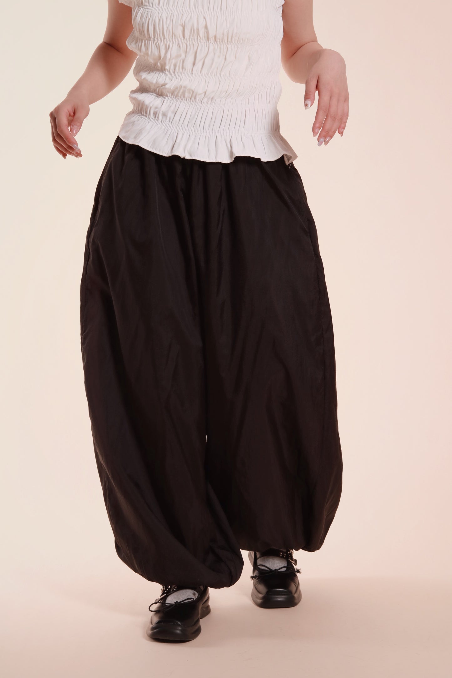 Bubble Cloud Pants (Black)