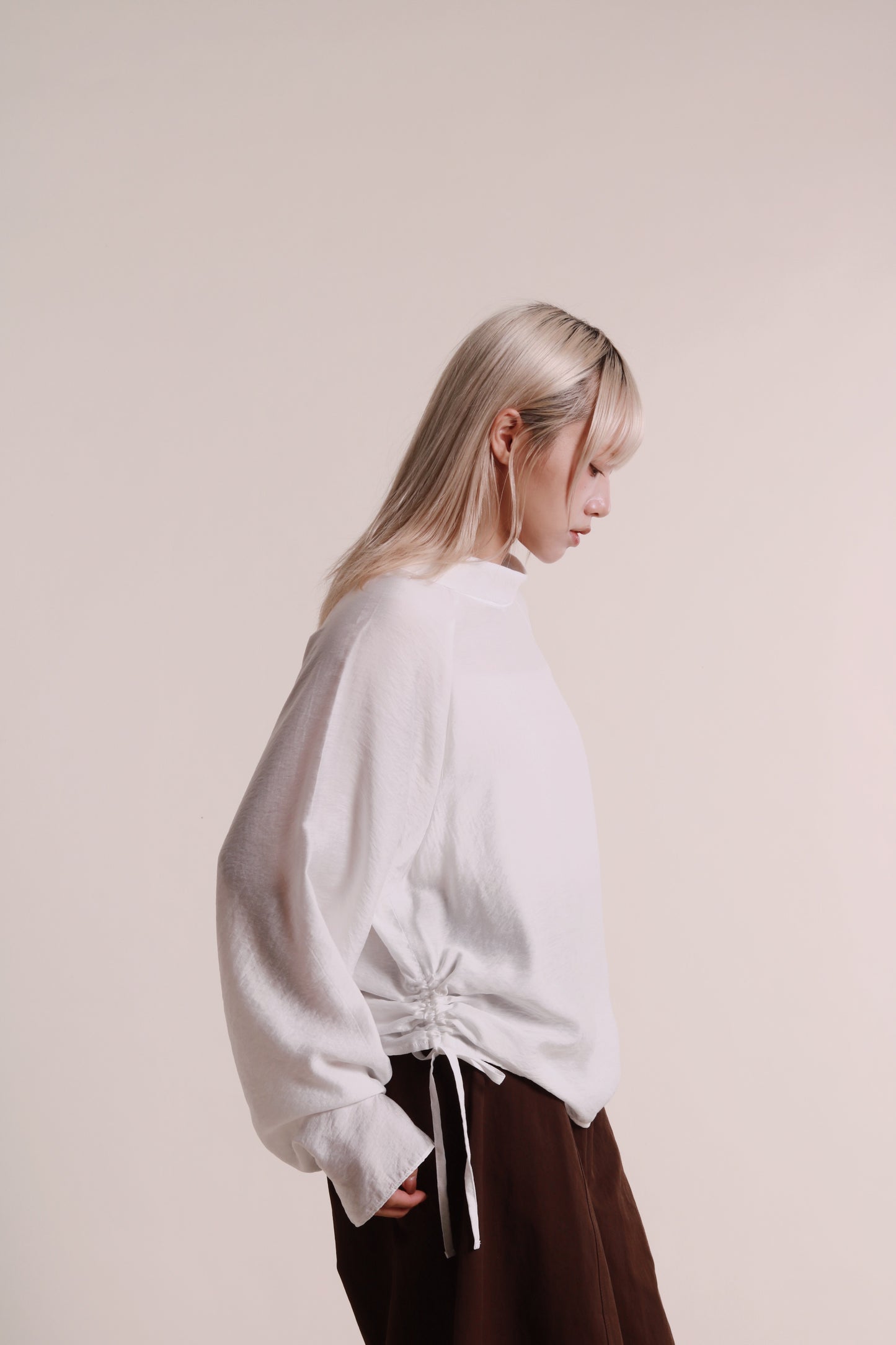 Doll Gathered Blouse (White)